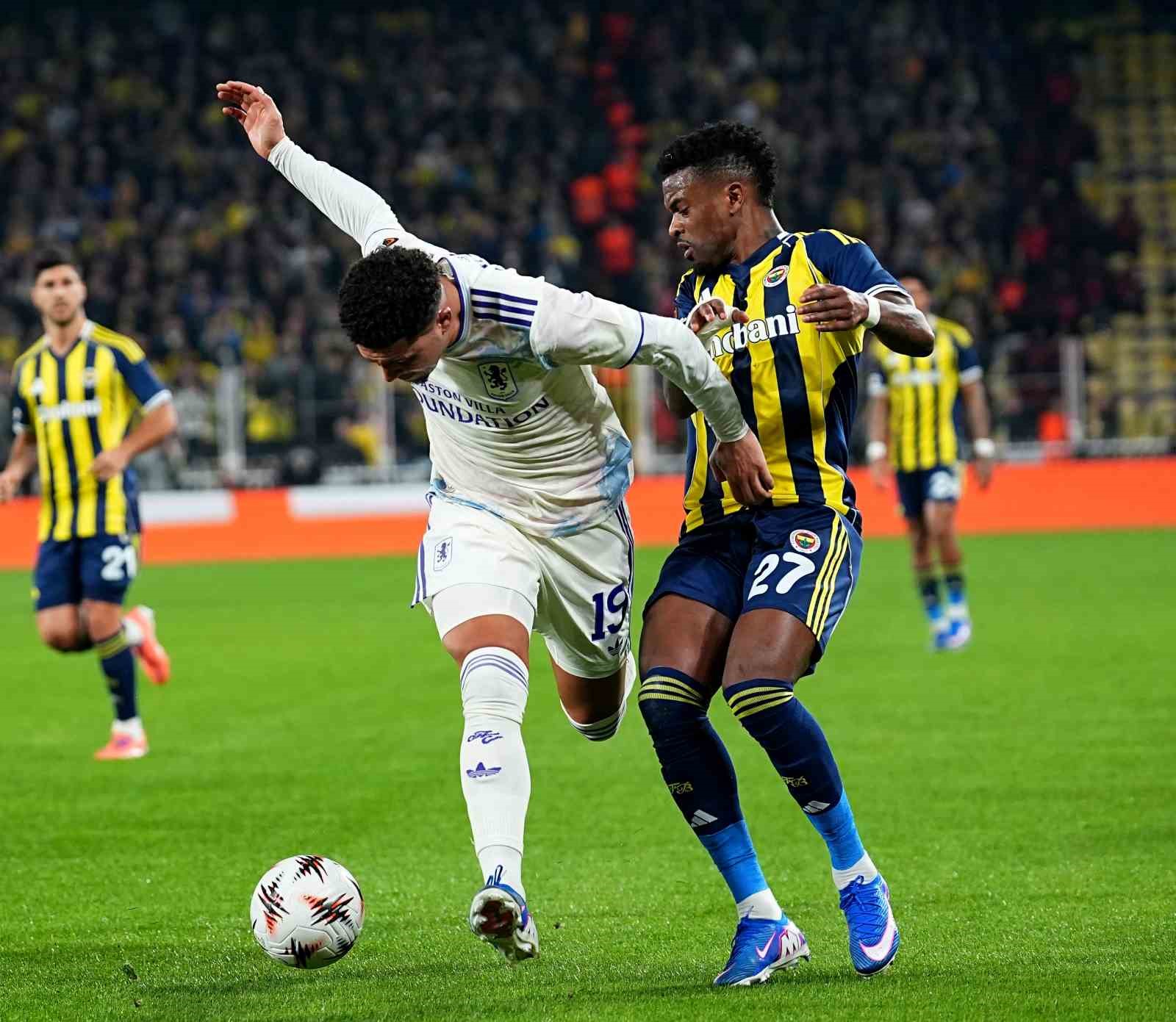 UEFA Avrupa Ligi: Fenerbahçe: 0 - Aston Villa: 1 (İlk yarı)
UEFA Avrupa Ligi: Fenerbahçe: 0 - Aston Villa: 1 (İlk yarı)