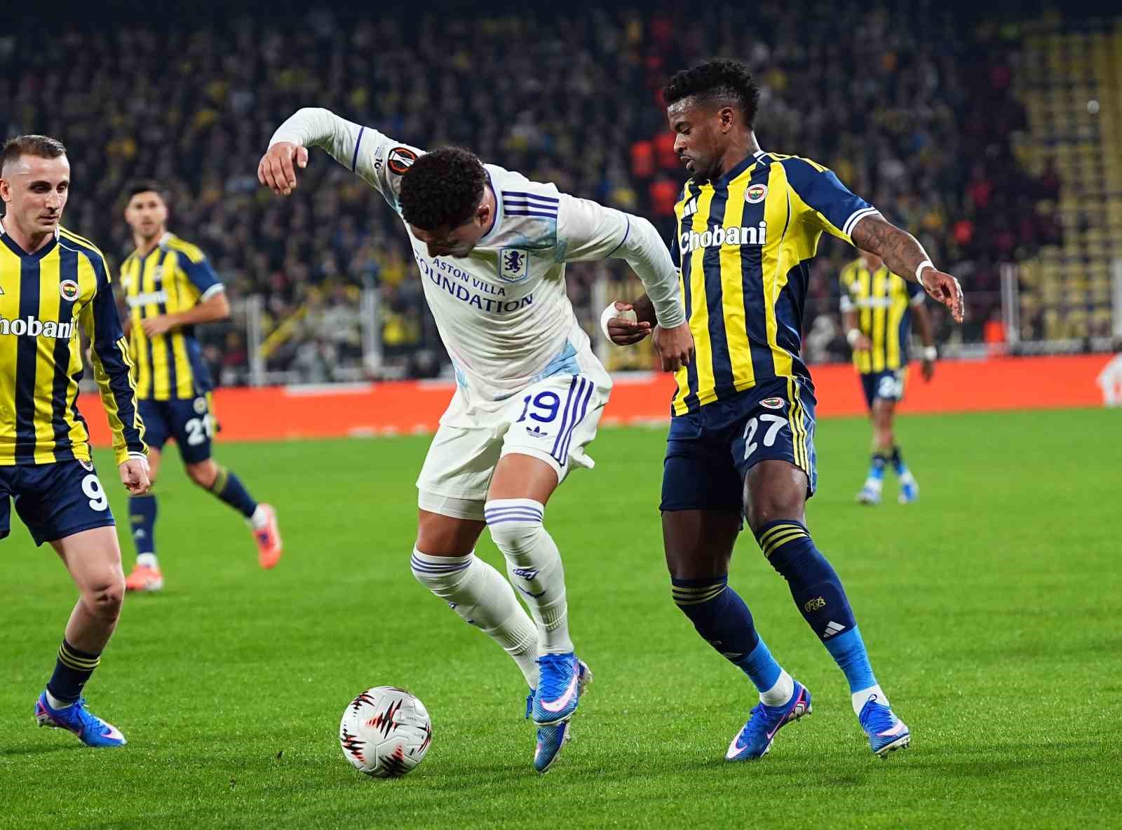 UEFA Avrupa Ligi: Fenerbahçe: 0 - Aston Villa: 1 (İlk yarı)
UEFA Avrupa Ligi: Fenerbahçe: 0 - Aston Villa: 1 (İlk yarı)