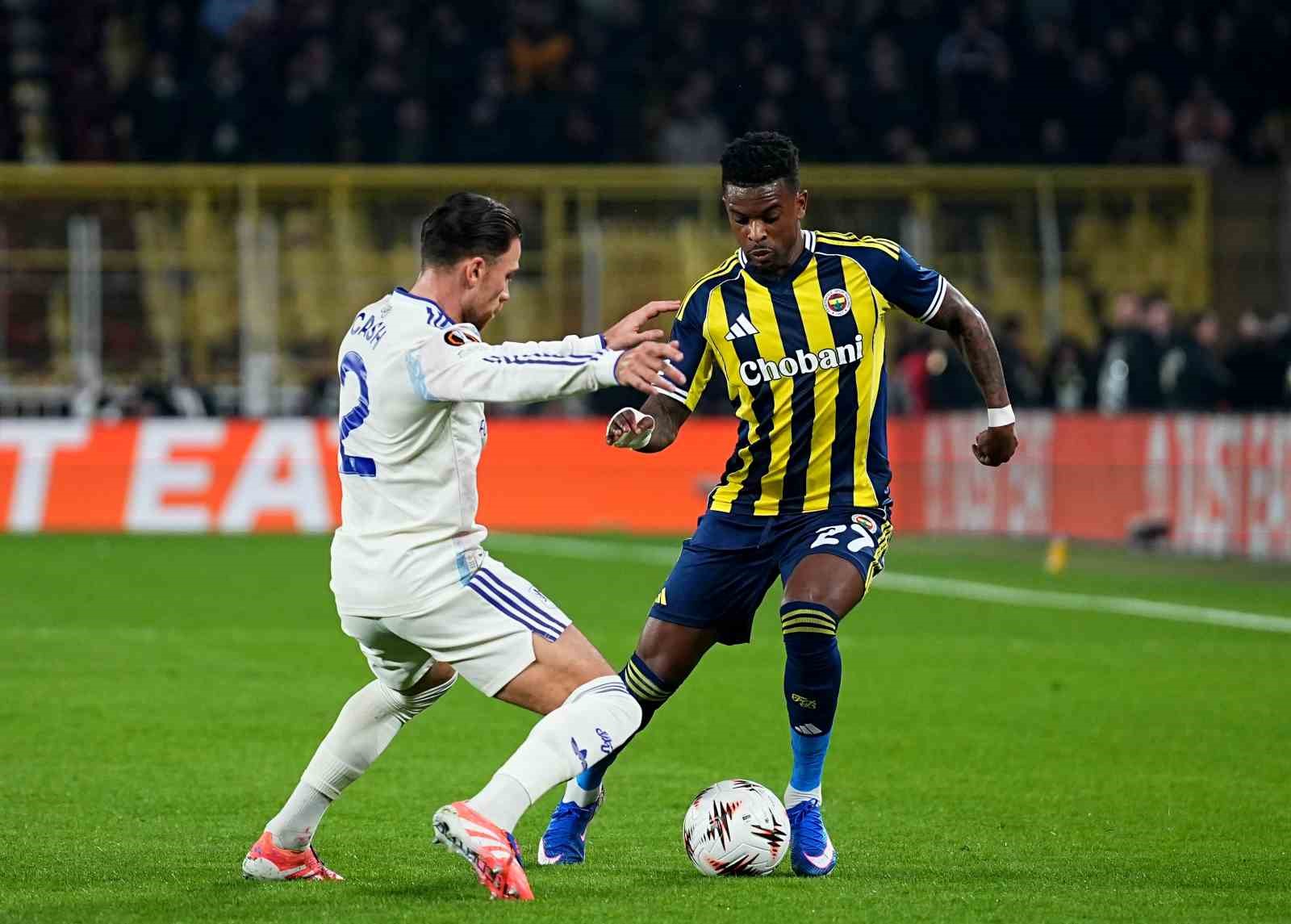 UEFA Avrupa Ligi: Fenerbahçe: 0 - Aston Villa: 1 (İlk yarı)
UEFA Avrupa Ligi: Fenerbahçe: 0 - Aston Villa: 1 (İlk yarı)