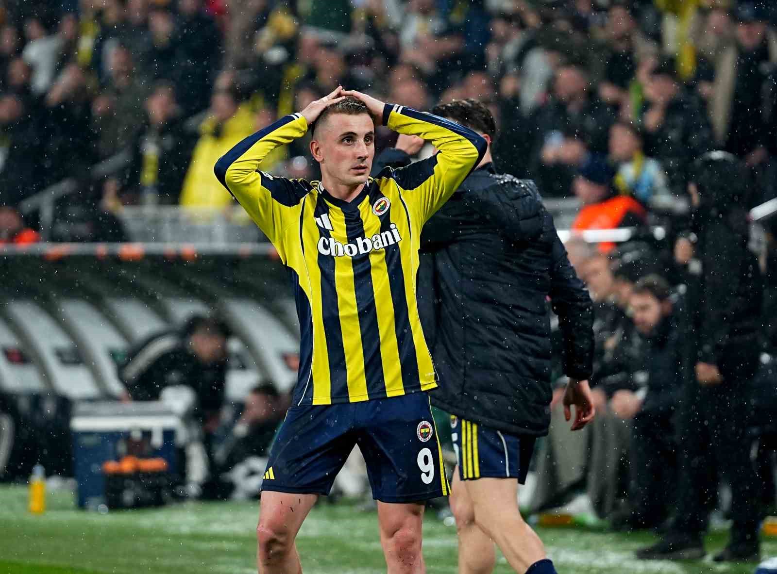 UEFA Avrupa Ligi: Fenerbahçe: 0 - Aston Villa: 1 (Maç sonucu)
UEFA Avrupa Ligi: Fenerbahçe: 0 - Aston Villa: 1 (Maç sonucu)