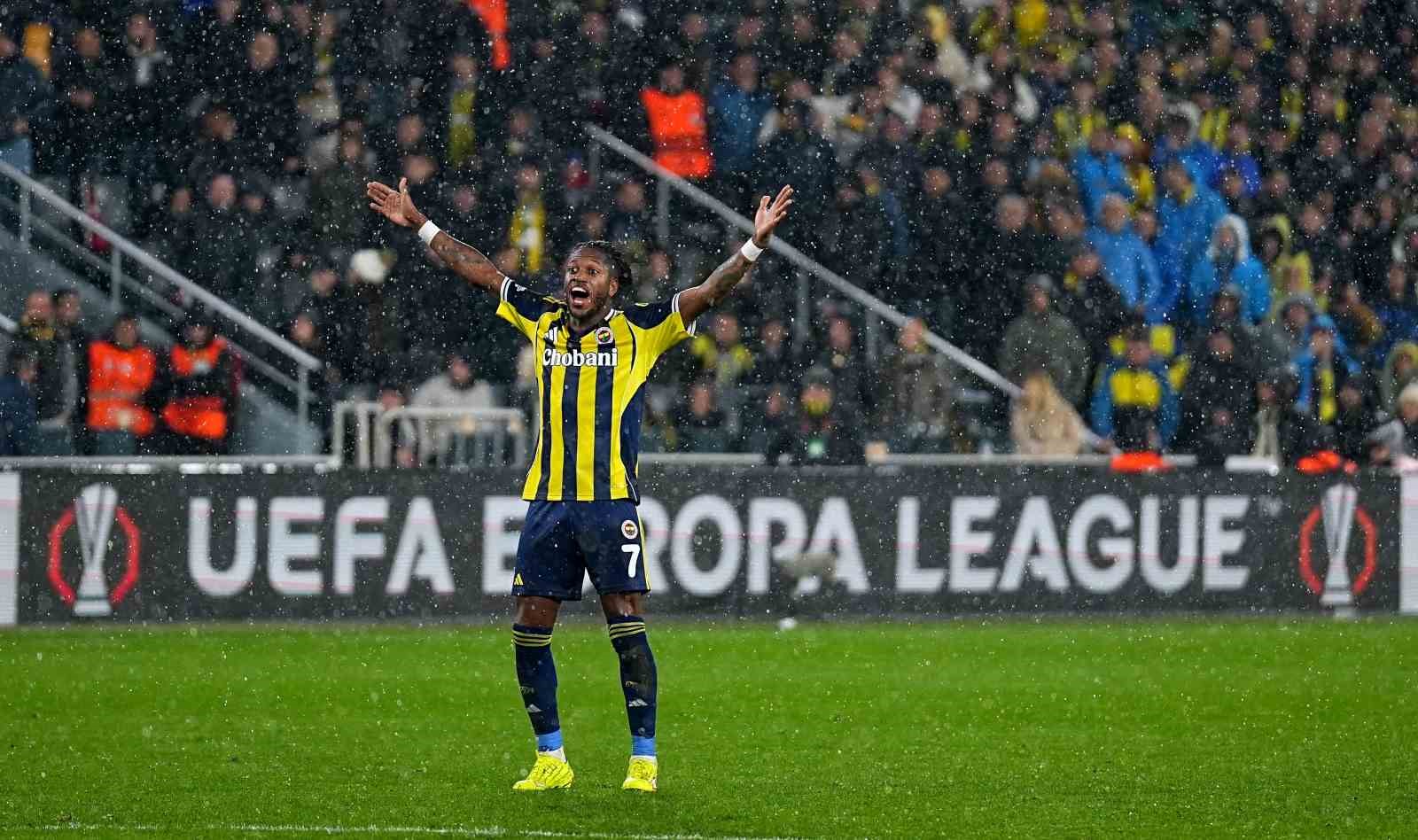 UEFA Avrupa Ligi: Fenerbahçe: 0 - Aston Villa: 1 (Maç sonucu)
UEFA Avrupa Ligi: Fenerbahçe: 0 - Aston Villa: 1 (Maç sonucu)