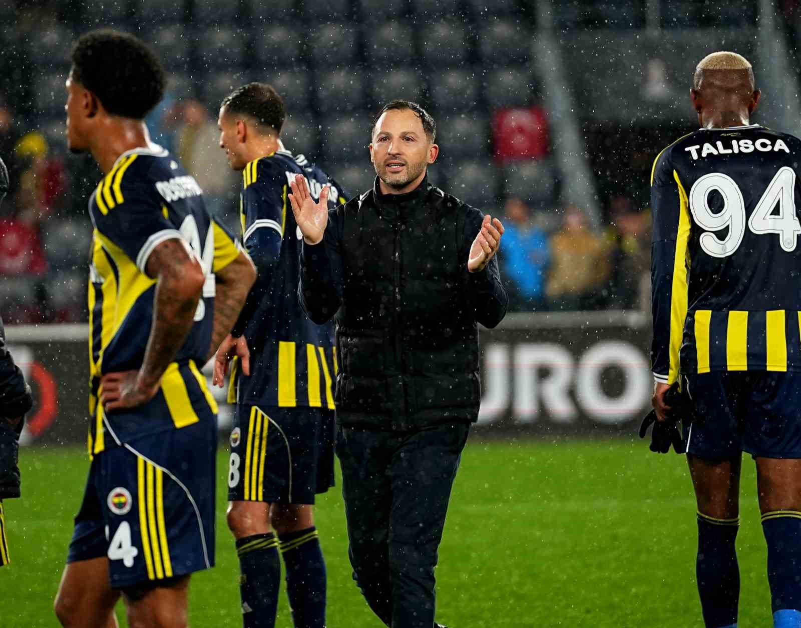 UEFA Avrupa Ligi: Fenerbahçe: 0 - Aston Villa: 1 (Maç sonucu)
UEFA Avrupa Ligi: Fenerbahçe: 0 - Aston Villa: 1 (Maç sonucu)