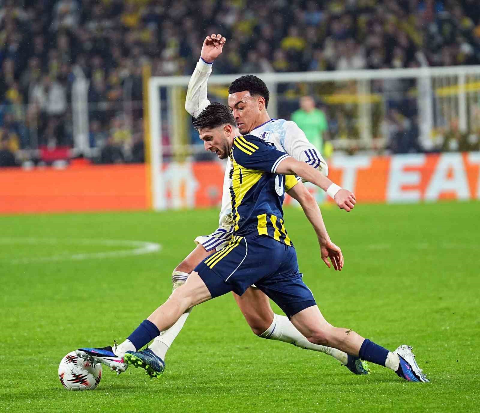 UEFA Avrupa Ligi: Fenerbahçe: 0 - Aston Villa: 1 (Maç sonucu)
UEFA Avrupa Ligi: Fenerbahçe: 0 - Aston Villa: 1 (Maç sonucu)