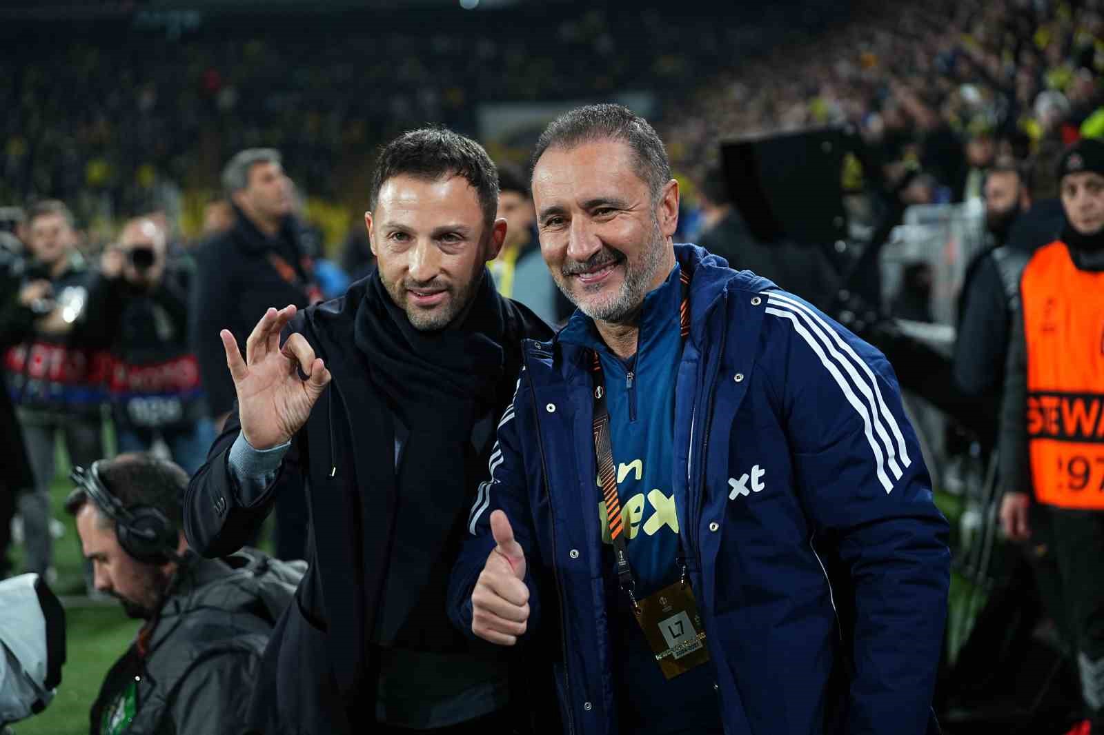 UEFA Avrupa Ligi: Fenerbahçe: 0 - Nottingham Forest: 0 (Maç devam ediyor)
