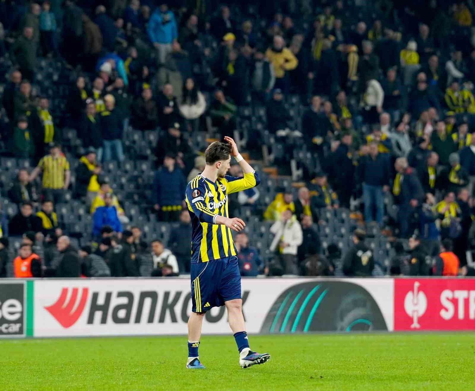 UEFA Avrupa Ligi: Fenerbahçe: 0 - Nottingham Forest: 3 (Maç sonucu)
UEFA Avrupa Ligi: Fenerbahçe: 0 - Nottingham Forest: 3 (Maç sonucu)