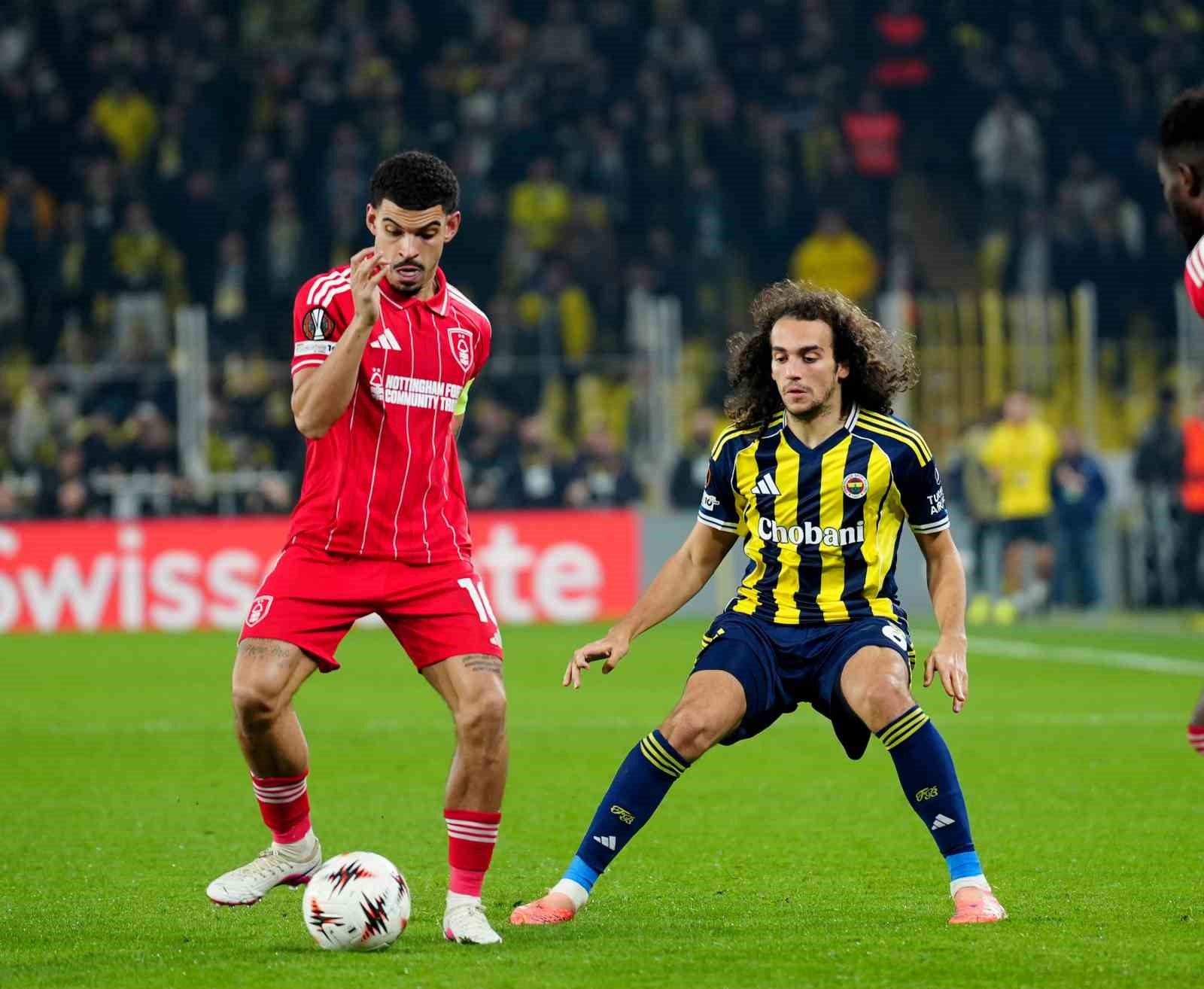 UEFA Avrupa Ligi: Fenerbahçe: 0 - Nottingham Forest: 3 (Maç sonucu)
UEFA Avrupa Ligi: Fenerbahçe: 0 - Nottingham Forest: 3 (Maç sonucu)