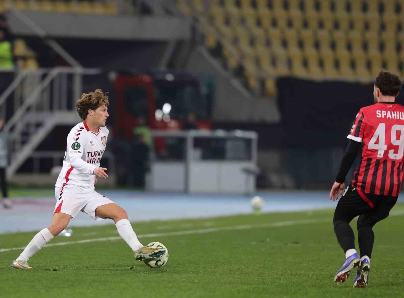 UEFA Konferans Ligi: KF Shkendija: 0 - Samsunspor: 0 (İlk yarı)
