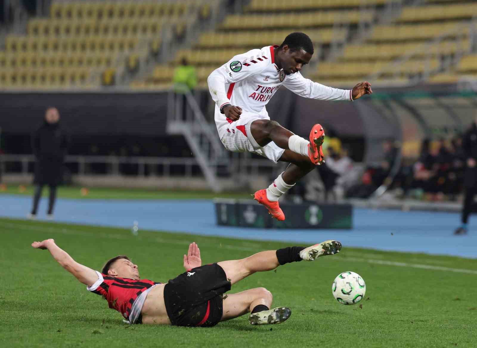 UEFA Konferans Ligi: KF Shkendija: 0 - Samsunspor: 1 (Maç sonucu)
