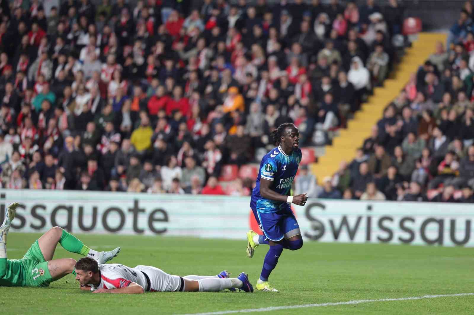 UEFA Konferans Ligi: Rayo Vallecano: 0 - Samsunspor: 1 (Maç sonucu)
