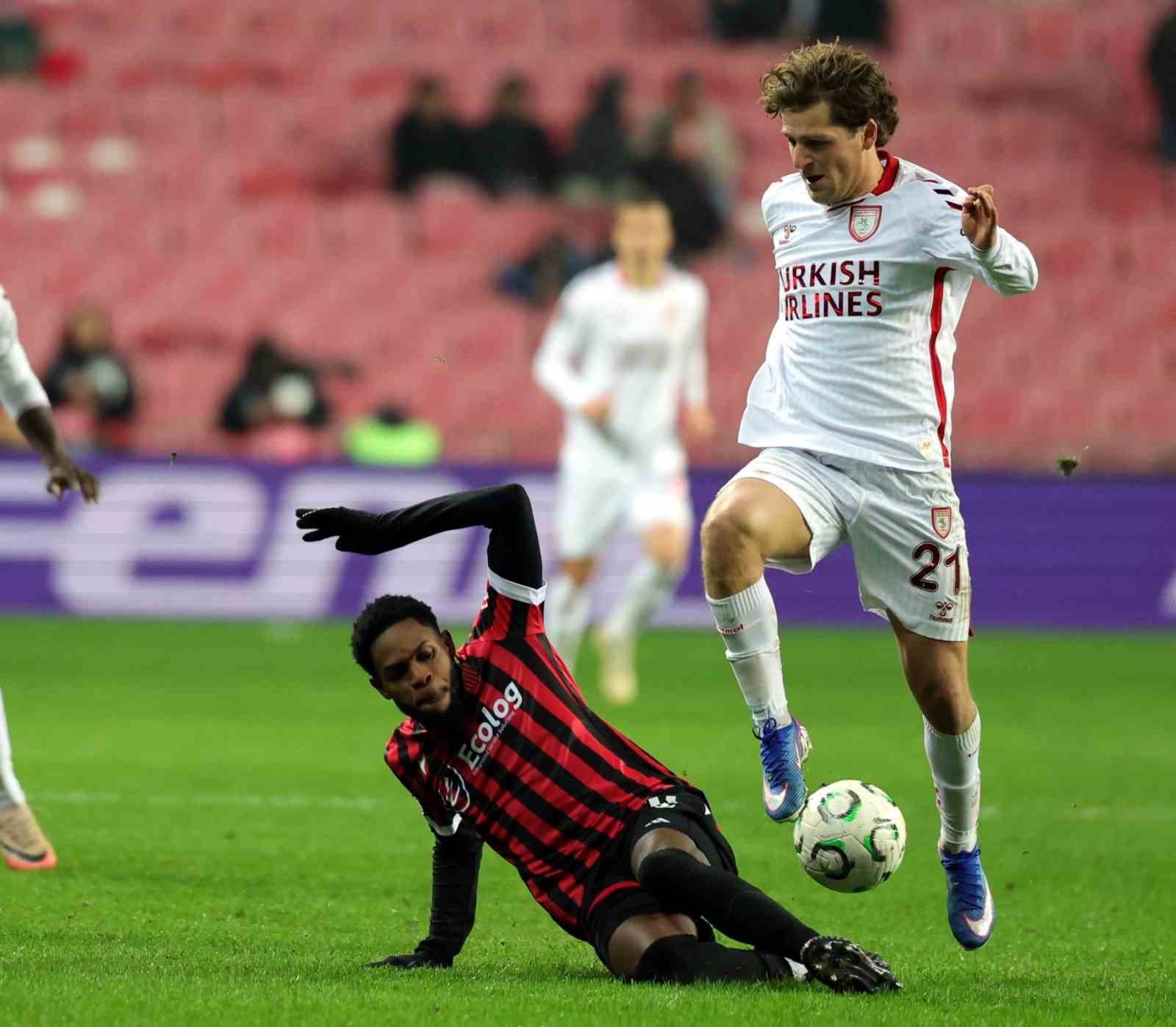 UEFA Konferans Ligi’nin gol ve asist kralı Samsunspor’dan
