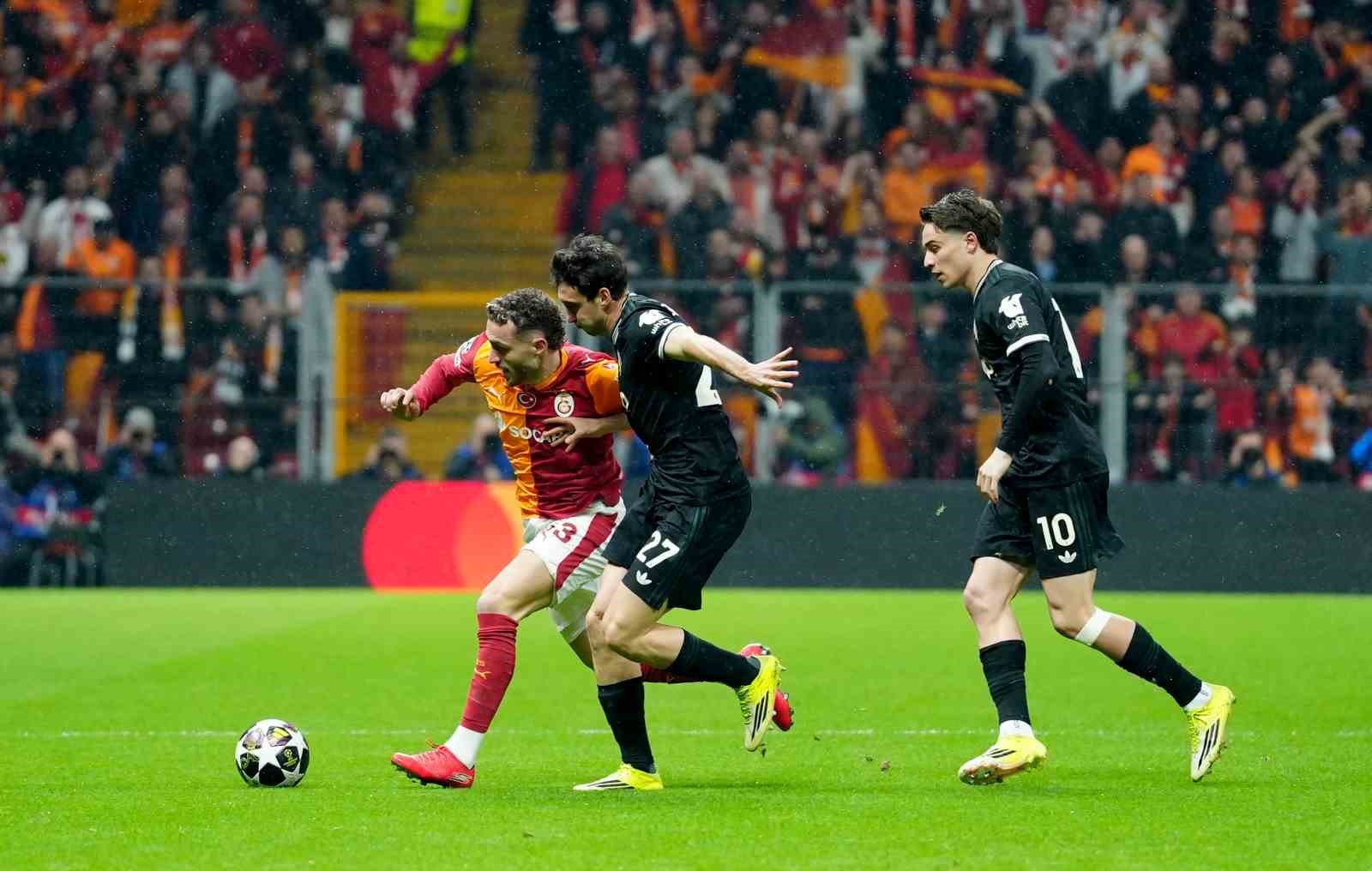 UEFA Şampiyonlar Ligi: Galatasaray: 1 - Juventus: 0 (Maç devam ediyor)
