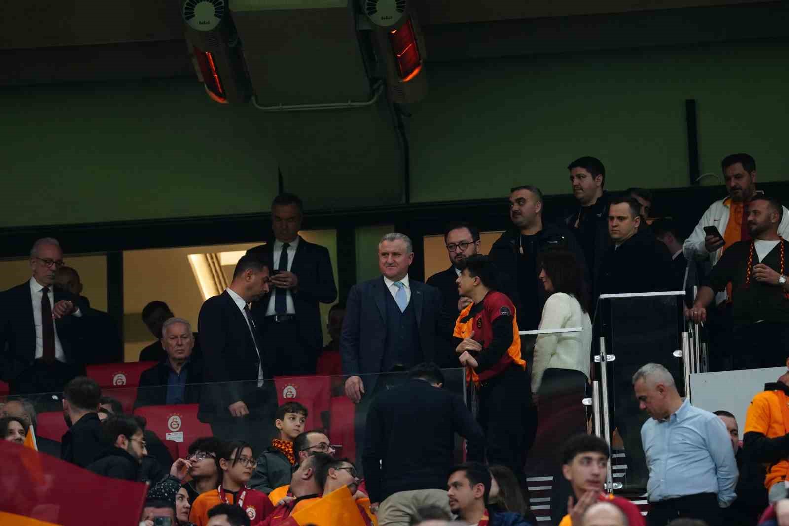 UEFA Şampiyonlar Ligi: Galatasaray: 1 - Juventus: 0 (Maç devam ediyor)
