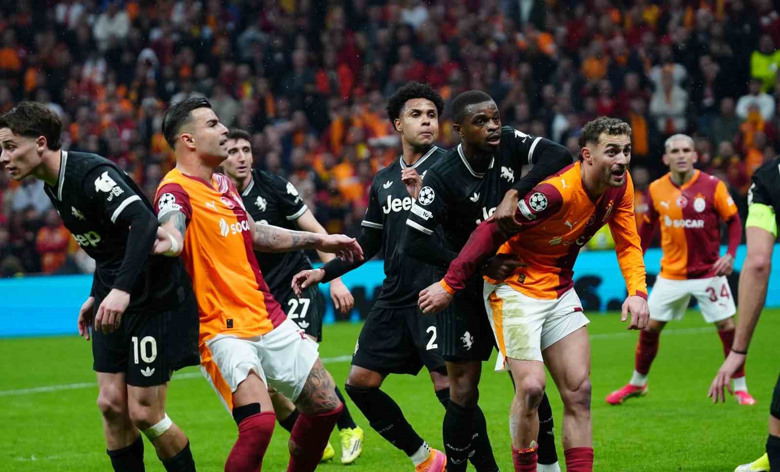 UEFA Şampiyonlar Ligi: Galatasaray: 1 - Juventus: 2 (İlk yarı)
