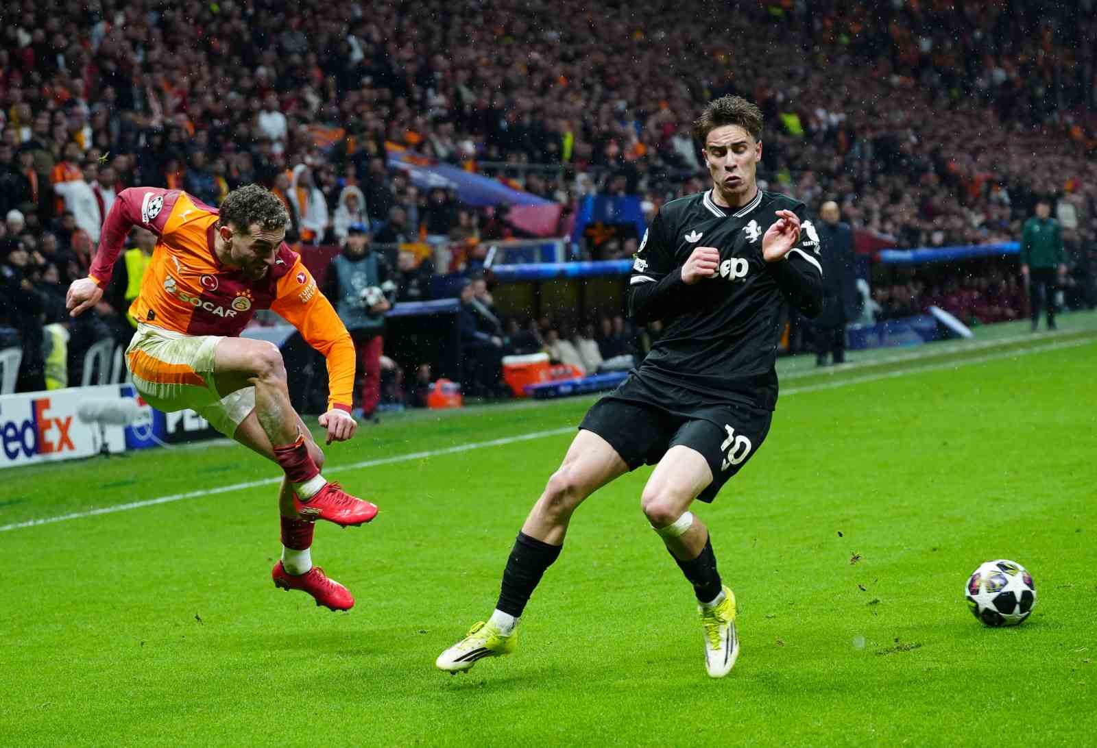 UEFA Şampiyonlar Ligi: Galatasaray: 1 - Juventus: 2 (İlk yarı)
