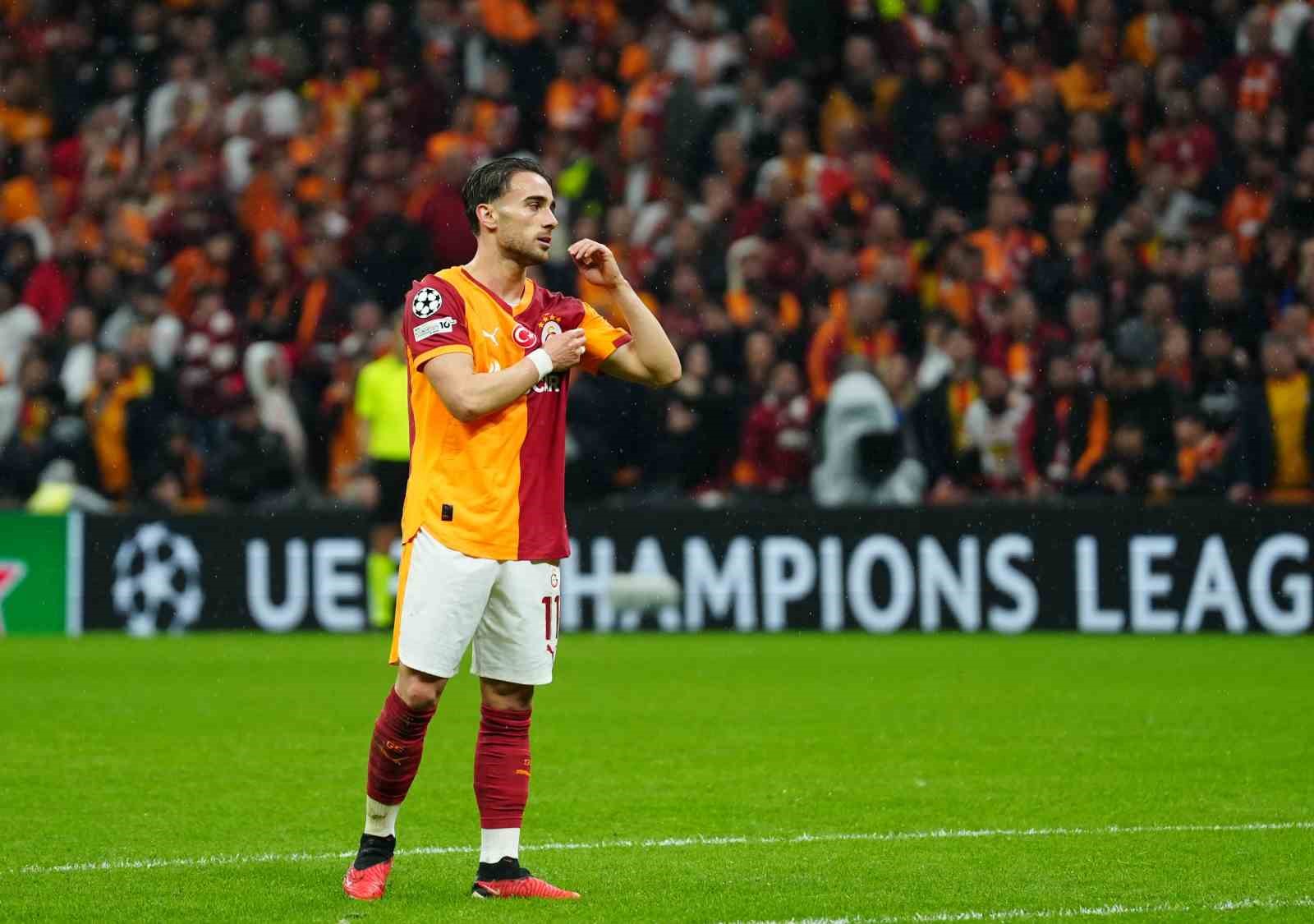 UEFA Şampiyonlar Ligi: Galatasaray: 1 - Juventus: 2 (İlk yarı)
