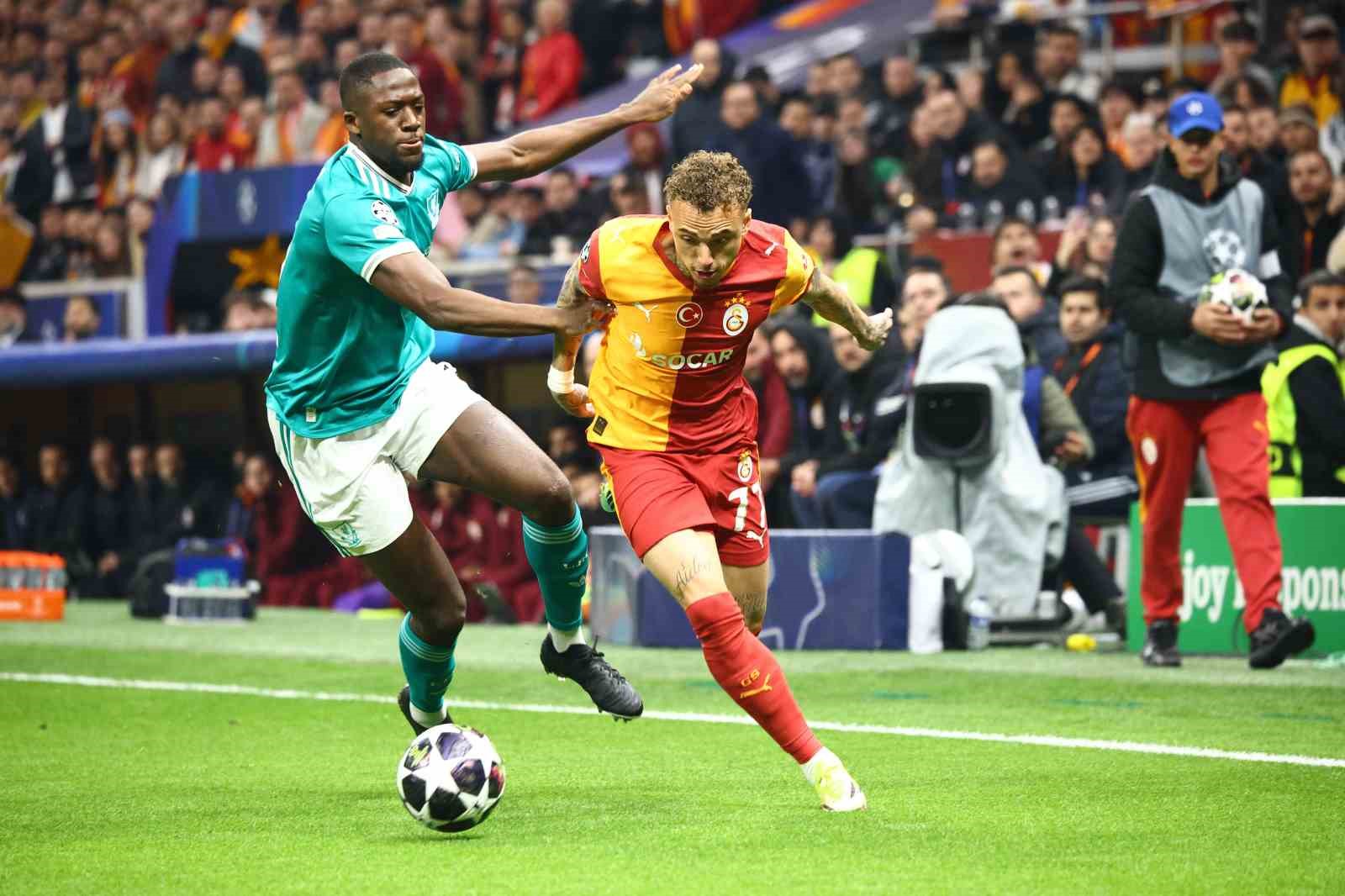 UEFA Şampiyonlar Ligi: Galatasaray: 1 - Liverpool: 0 (Maç devam ediyor)
