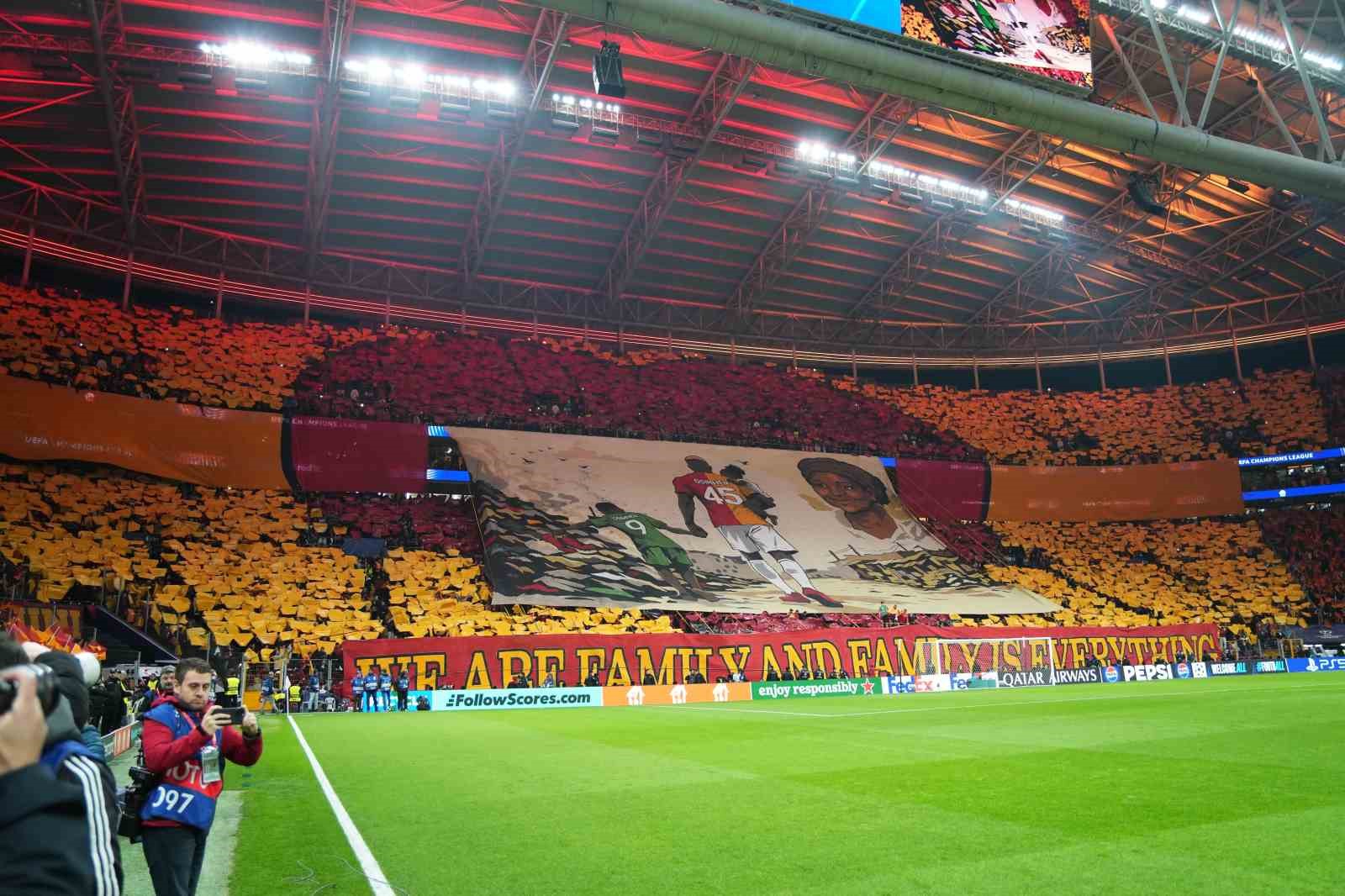 UEFA Şampiyonlar Ligi: Galatasaray: 1 - Liverpool: 0 (Maç devam ediyor)
