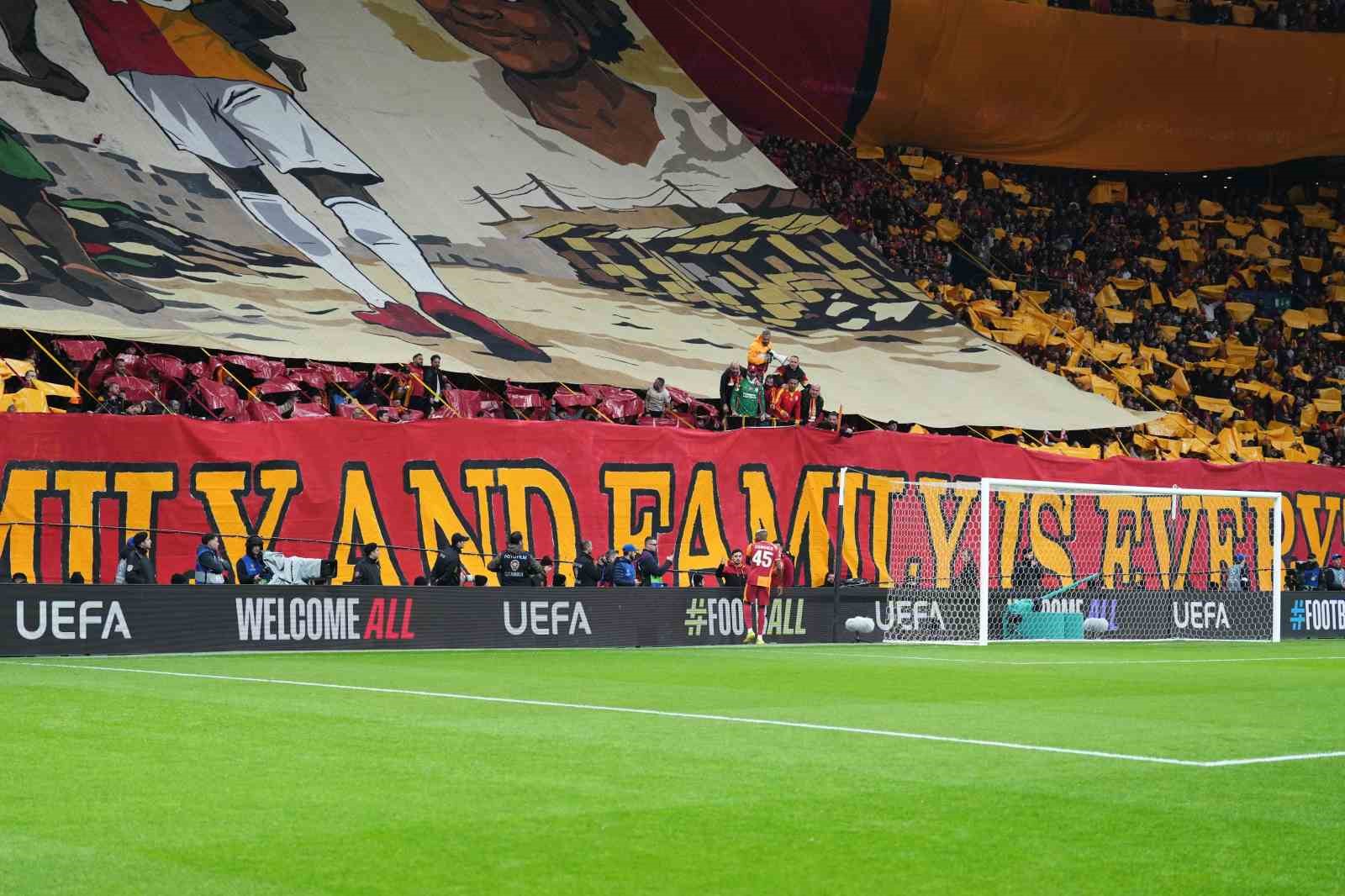 UEFA Şampiyonlar Ligi: Galatasaray: 1 - Liverpool: 0 (Maç devam ediyor)
