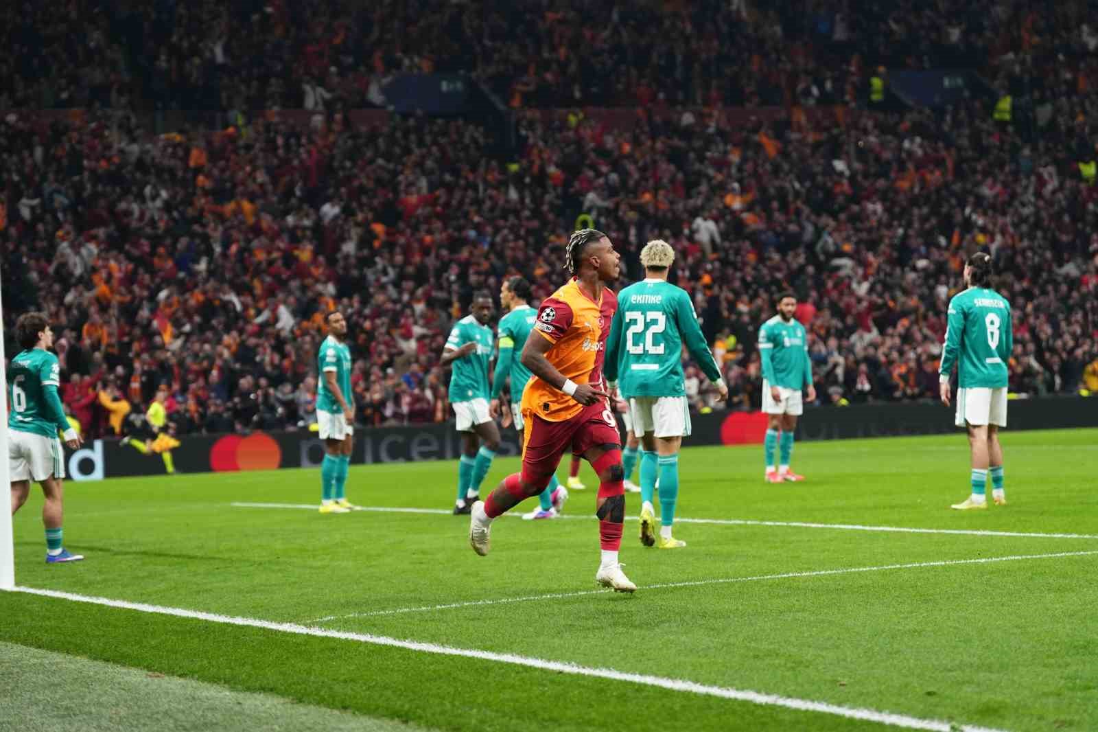 UEFA Şampiyonlar Ligi: Galatasaray: 1 - Liverpool: 0 (Maç devam ediyor)
