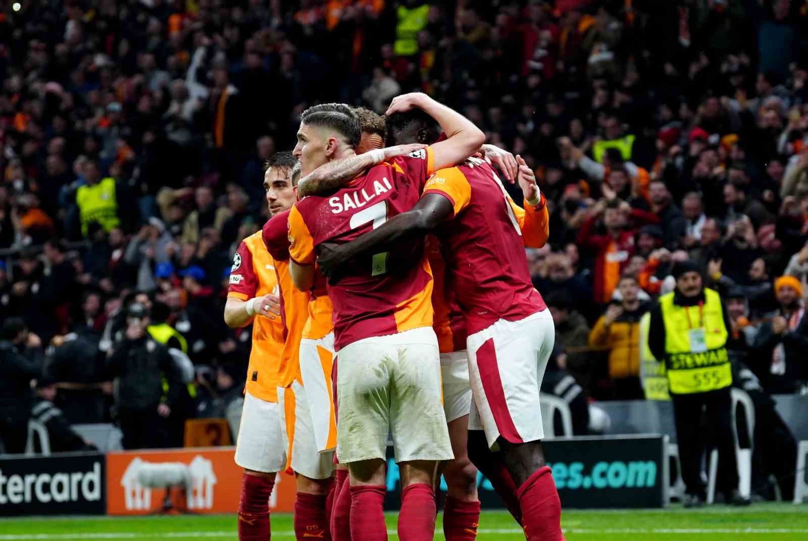UEFA Şampiyonlar Ligi: Galatasaray: 5 - Juventus: 2 (Maç sonucu)

