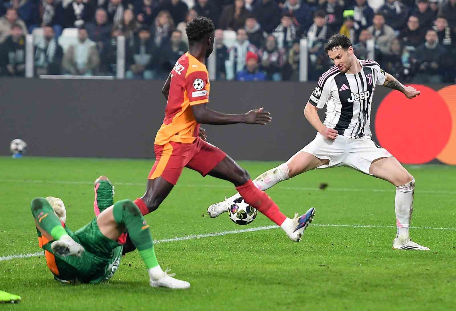 UEFA Şampiyonlar Ligi: Juventus: 3 - Galatasaray: 2 (Maç sonucu)
UEFA Şampiyonlar Ligi: Juventus: 3 - Galatasaray: 2 (Maç sonucu)