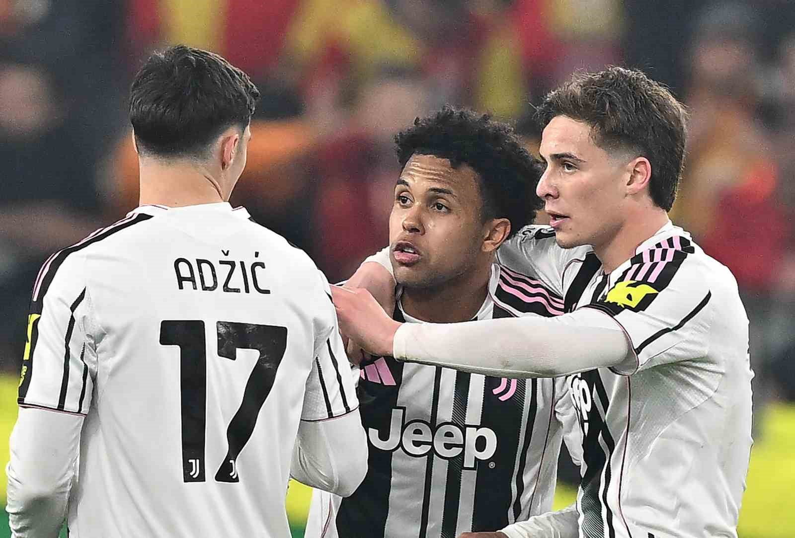 UEFA Şampiyonlar Ligi: Juventus: 3 - Galatasaray: 2 (Maç sonucu)
UEFA Şampiyonlar Ligi: Juventus: 3 - Galatasaray: 2 (Maç sonucu)