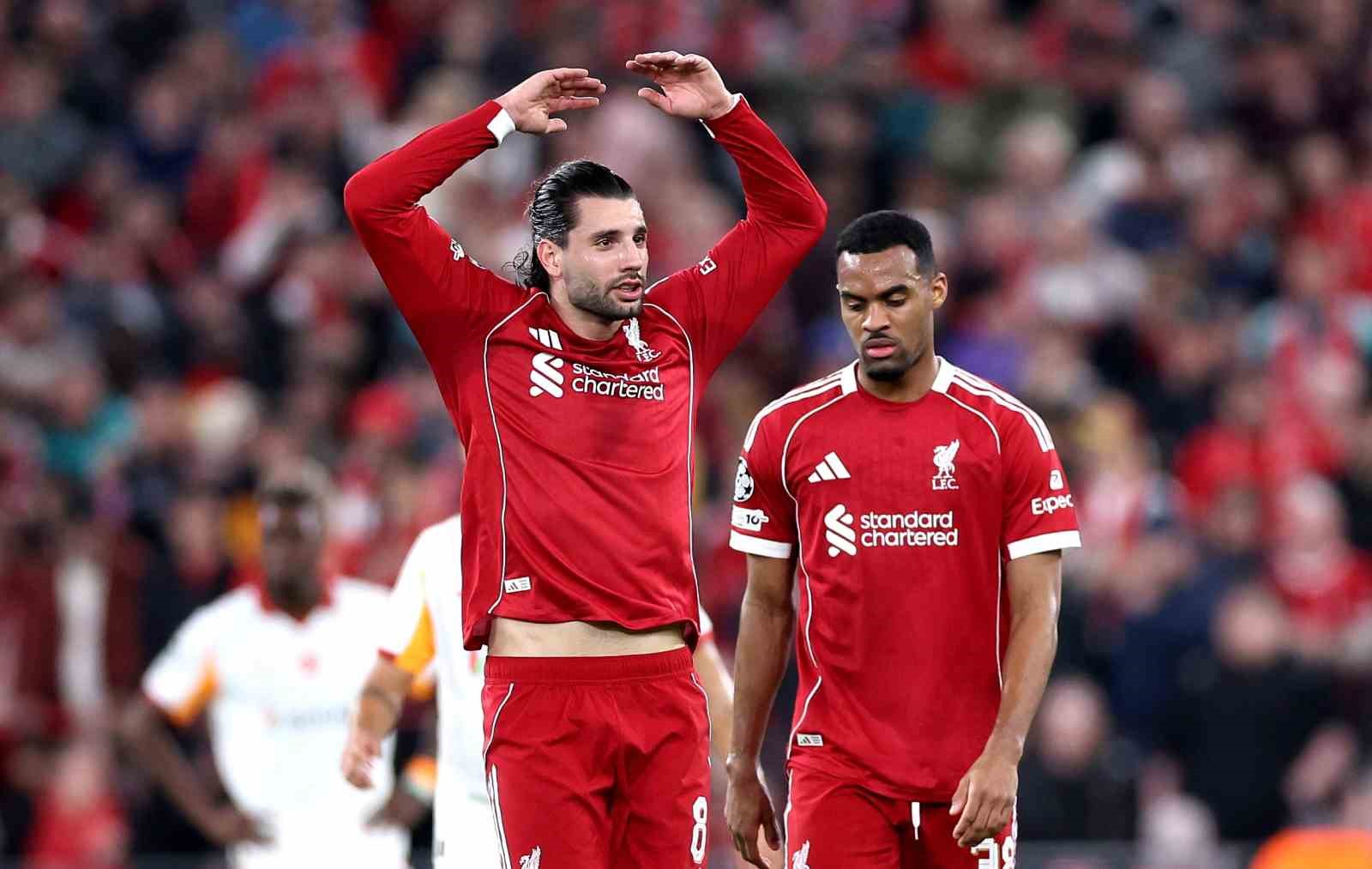 UEFA Şampiyonlar Ligi: Liverpool: 1 - Galatasaray: 0 (İlk yarı)
