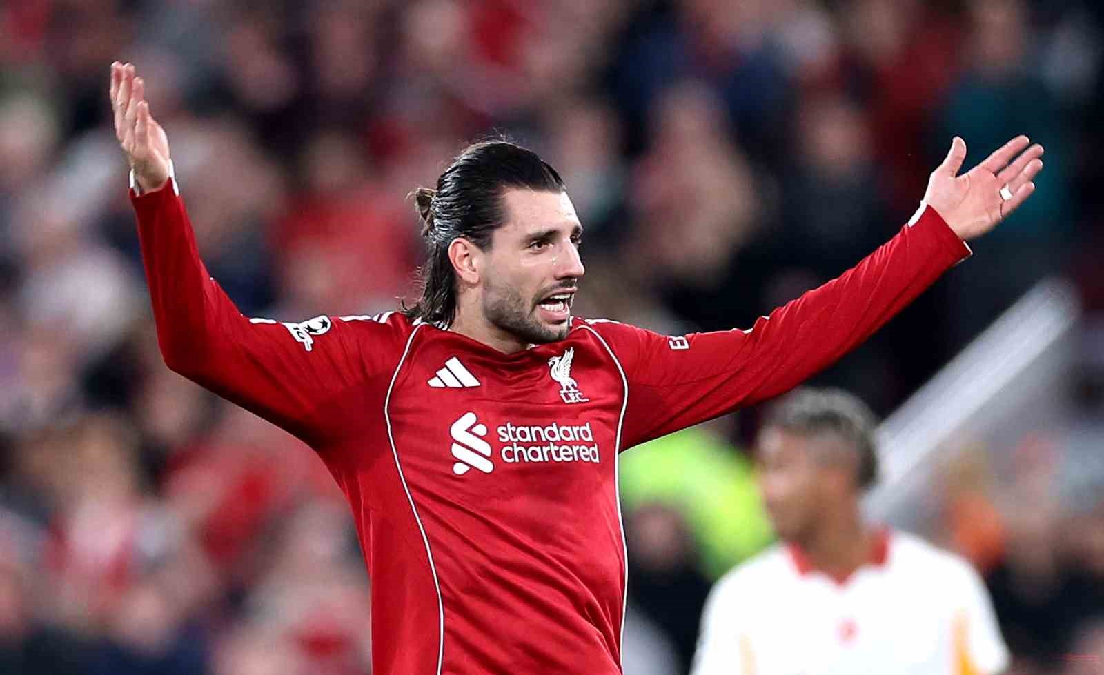 UEFA Şampiyonlar Ligi: Liverpool: 1 - Galatasaray: 0 (İlk yarı)
