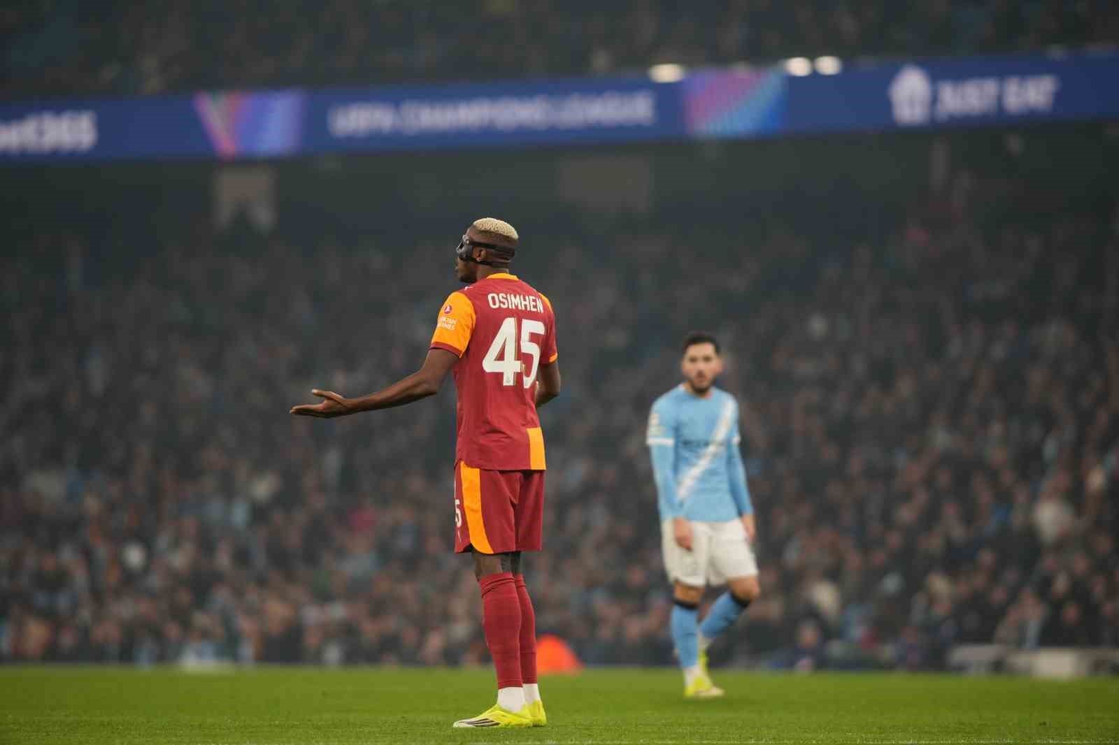 UEFA Şampiyonlar Ligi: Manchester City: 2 - Galatasaray: 0 (İlk yarı)
