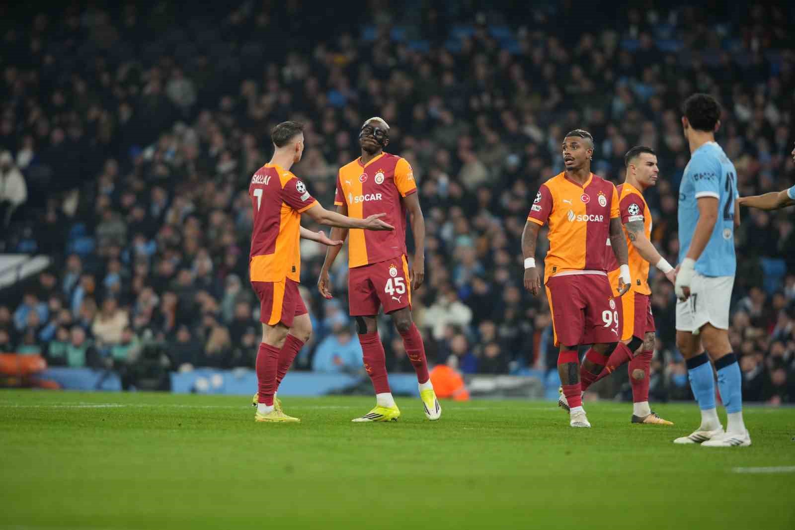 UEFA Şampiyonlar Ligi: Manchester City: 2 - Galatasaray: 0 (İlk yarı)
