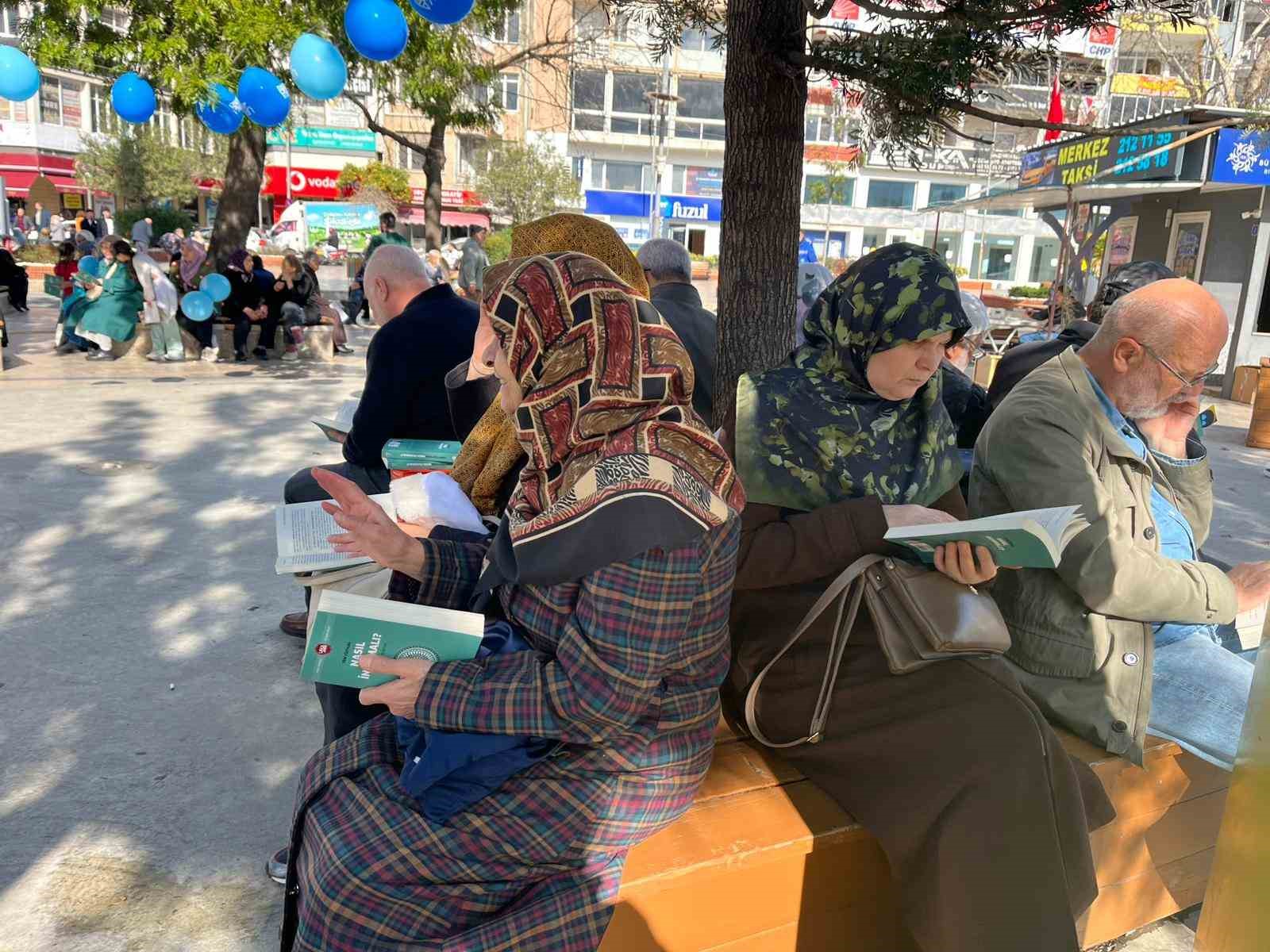 Ufka Yolculuk 13. yılında Aydınlıları yeniden kitapla buluşturdu
