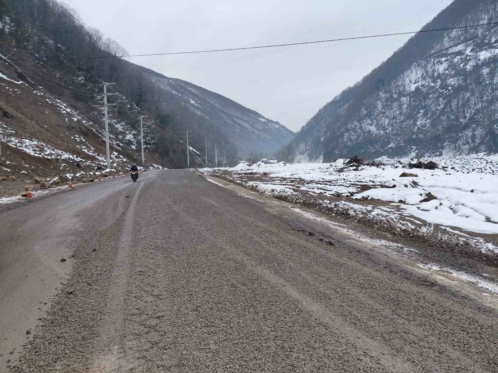 Uğur köyü grup yolunda bakım çalışmaları tamamlandı

