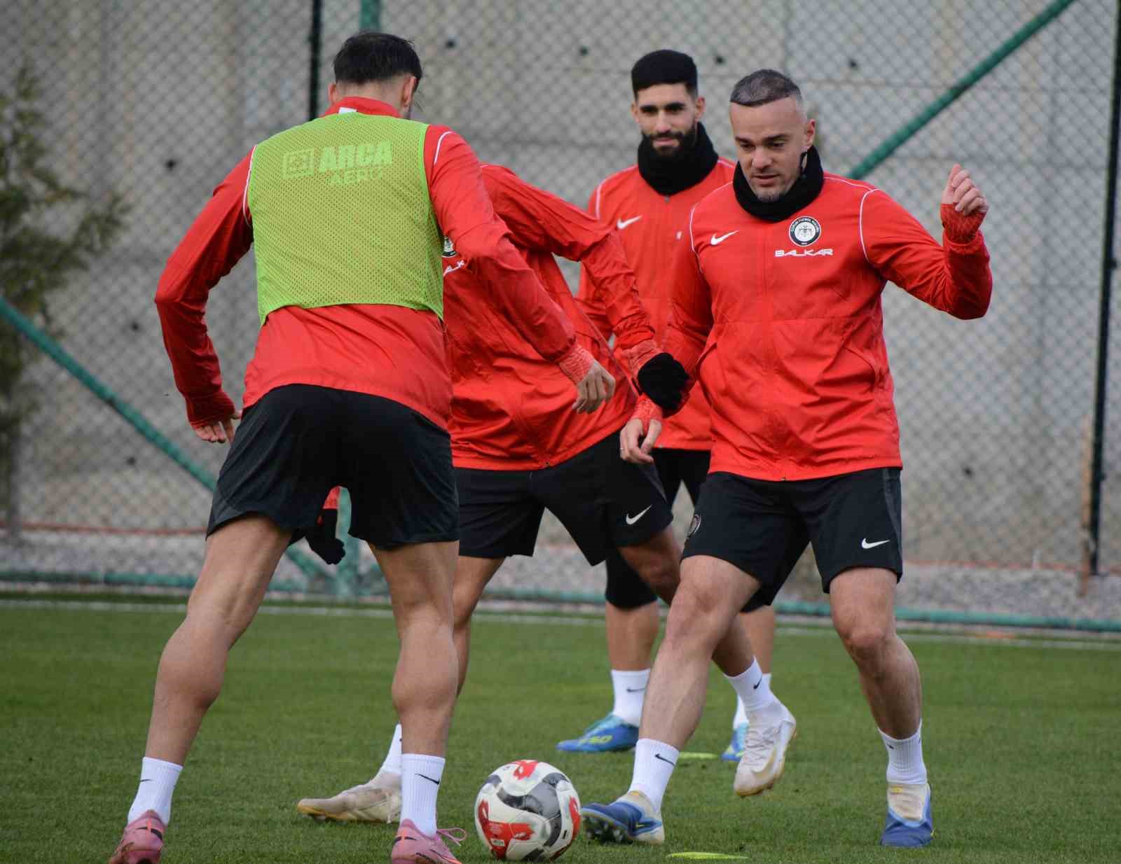 Uğur Uçar: "Hedefimiz kupayı Çorum halkına armağan etmek"
