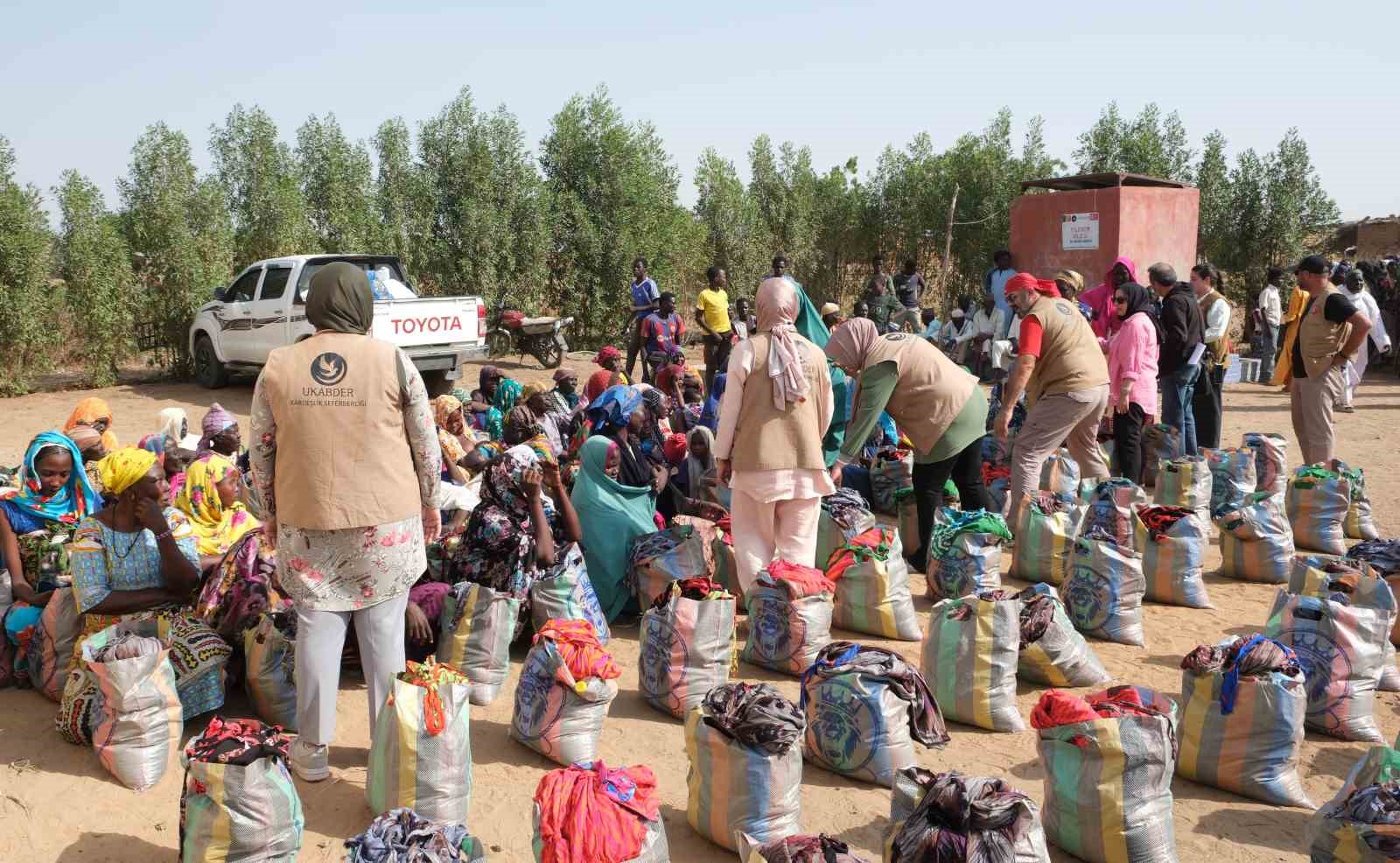 UKABDER eli ile Çad’da Türk sancağı dalgalanıyor
