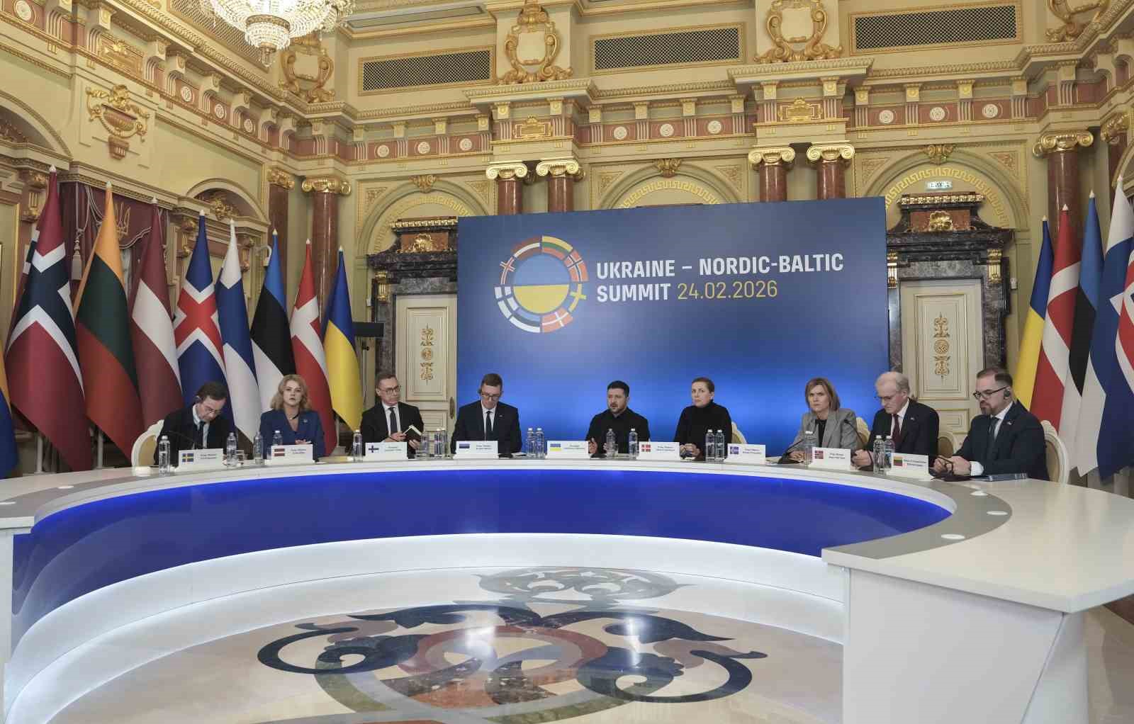 Ukrayna Devlet Başkanı Zelenskiy: "(Rusya ile müzakereler) Sadece bir başlıkta ilerleme sağlandı ama yine de ilerleme oldu"
