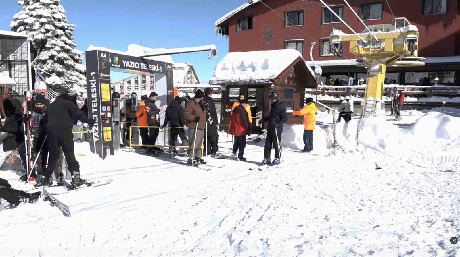 Uludağ’da sömestr hareketliliği zirveye çıktı
Uludağ’da sömestr hareketliliği zirveye çıktı
