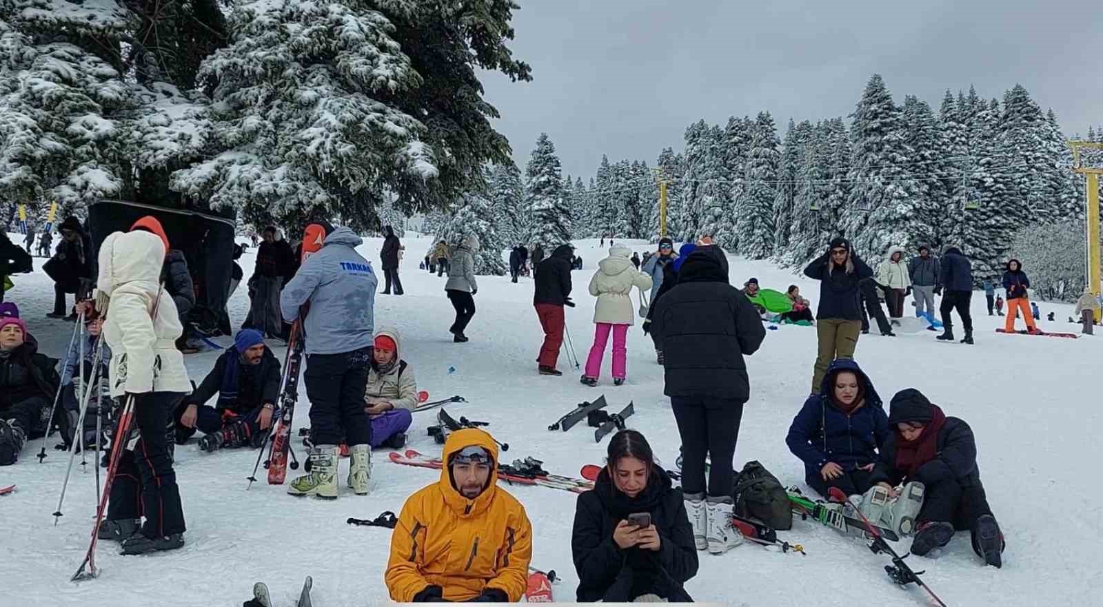 Uludağ’da telesiyej arızası: Mahsur kalan 40 tatilci kurtarıldı
