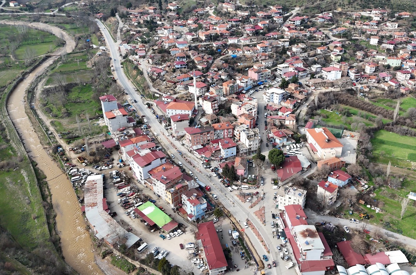 Uluderbent Mahallesi 35 yıllık çileden kurtuluyor
