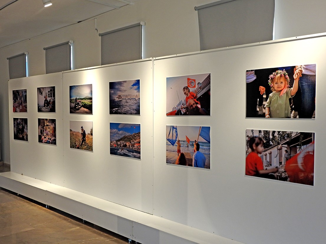 Uluslararası Alaçatı Ot Festivali’nde "Küp" fotoğraf sergisi kapılarını açtı
