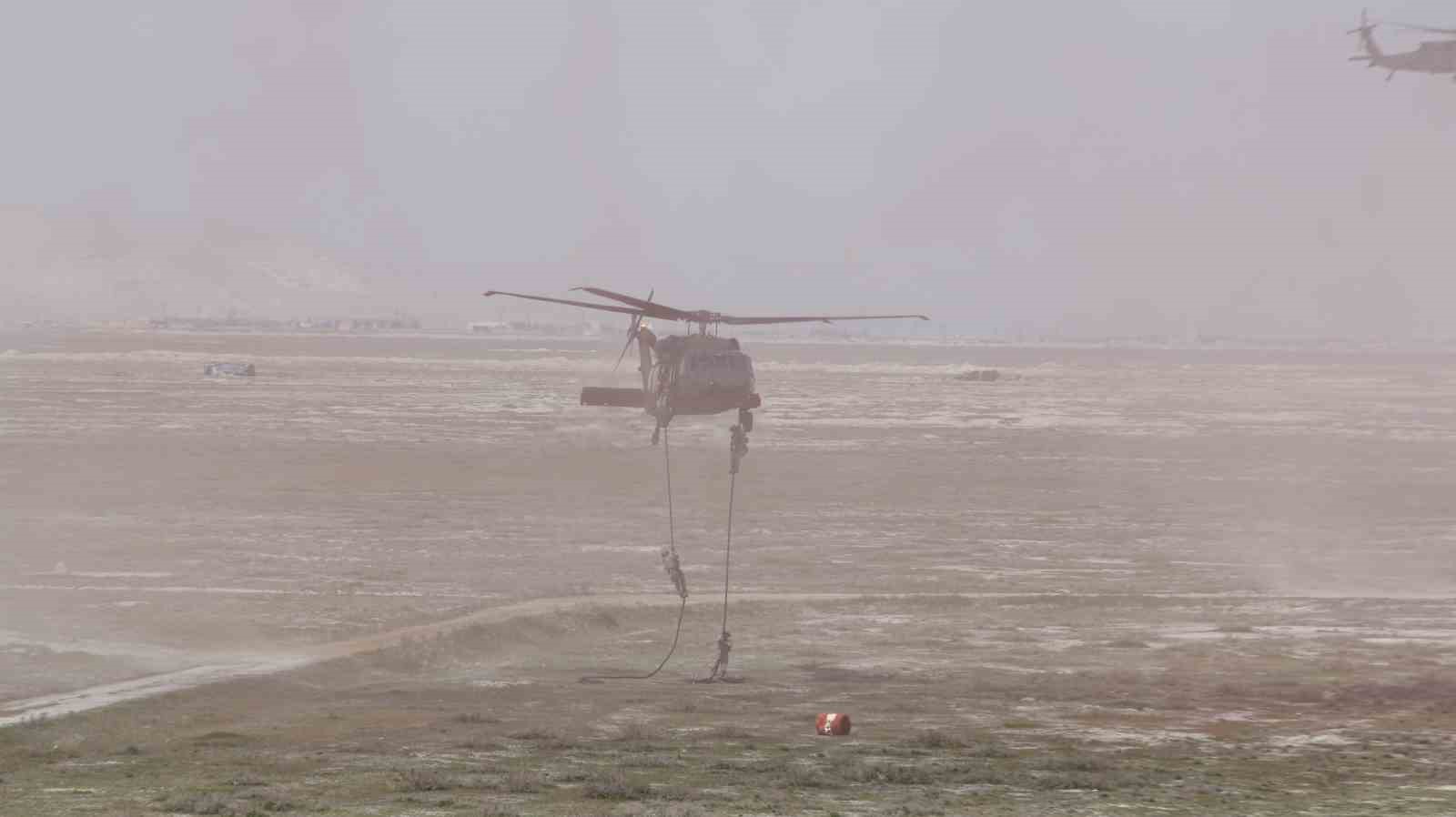 Uluslararası Anadolu Ankası Tatbikatı 2026 nefes kesti
Uluslararası Anadolu Ankası Tatbikatı 2026 nefes kesti