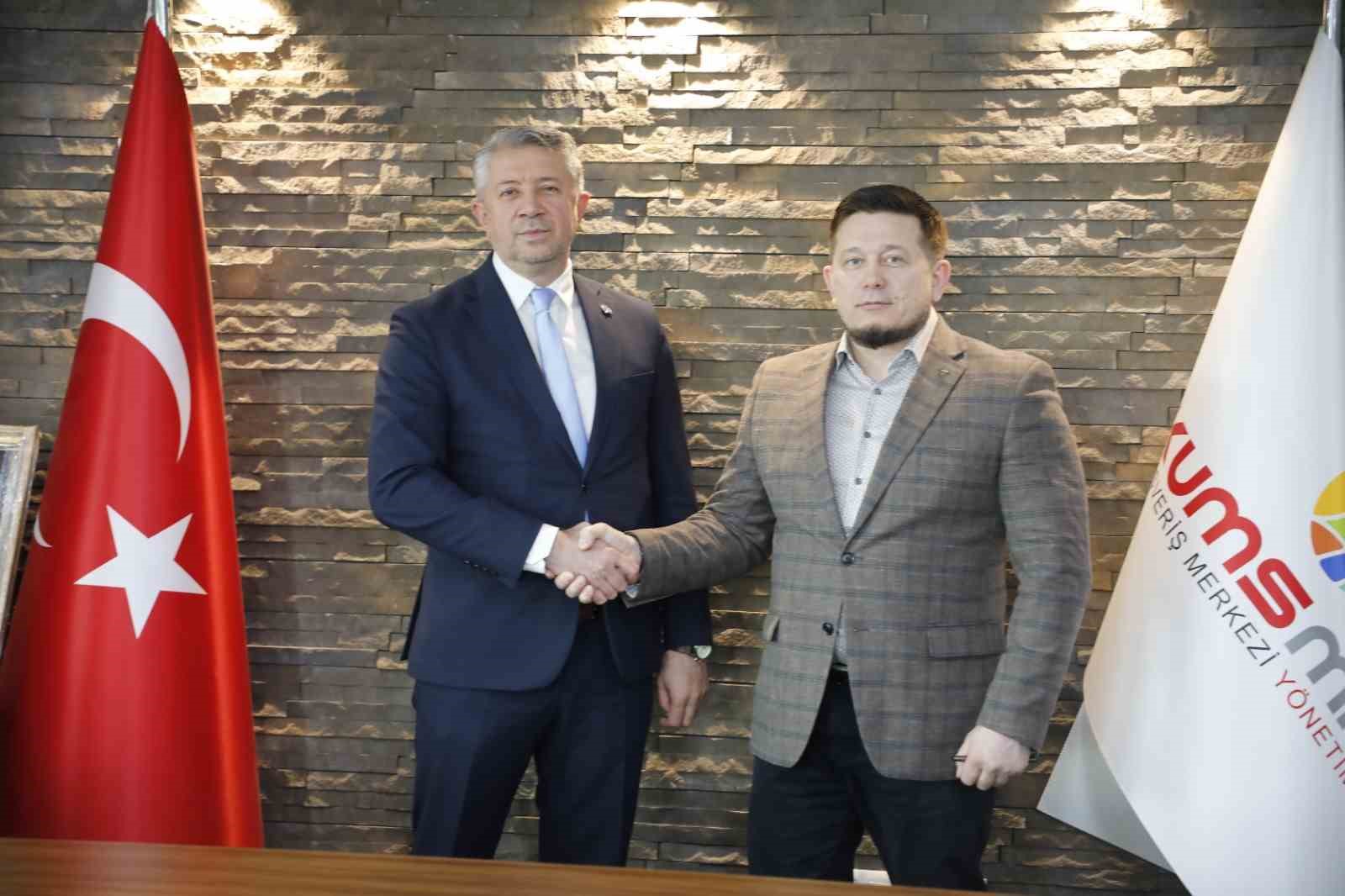 Uluslararası iş birliklerinin yeni durağı Kumsmall
