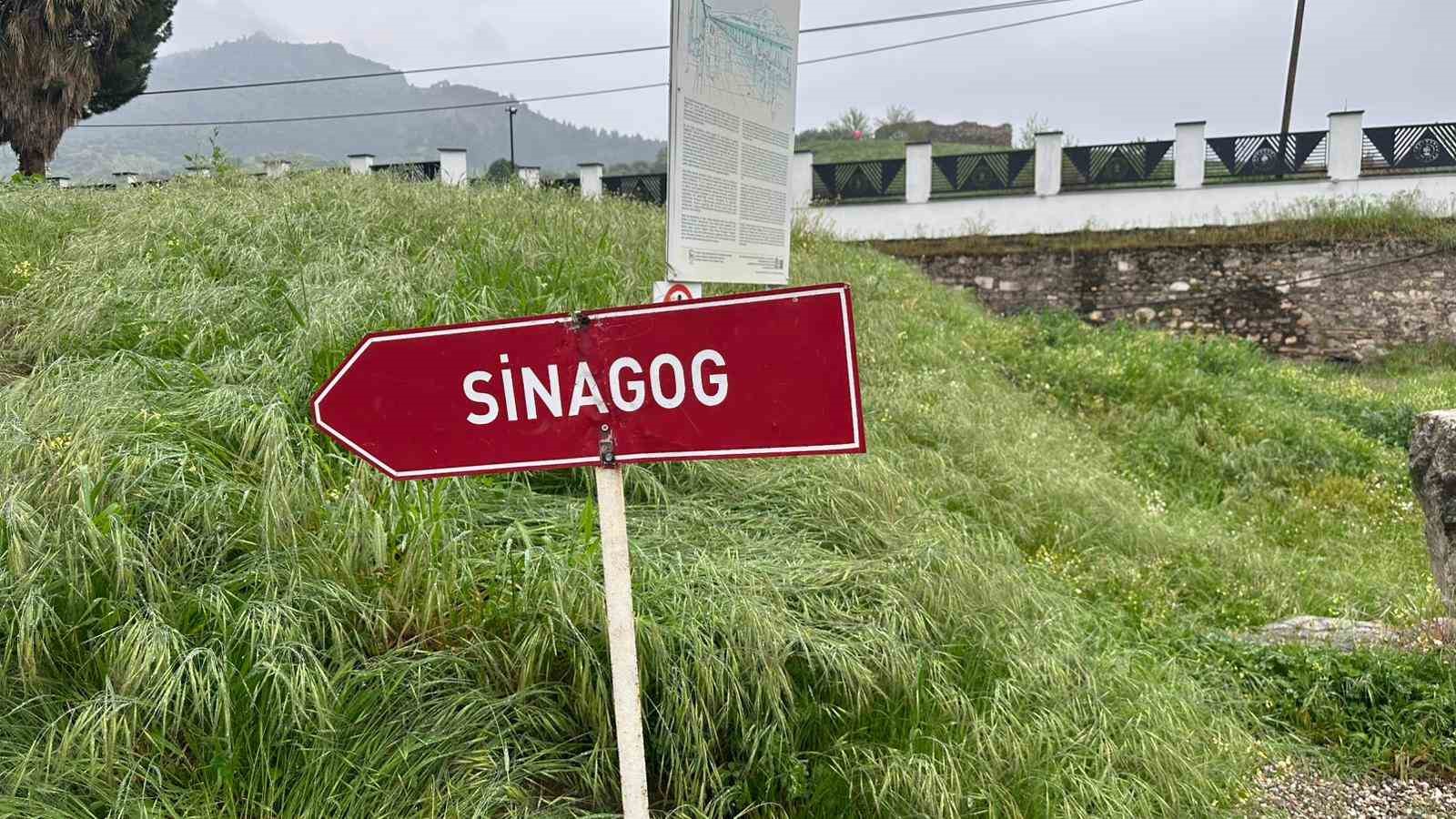 Uluslararası öğrenciler Sardes’te tarihle buluştu
