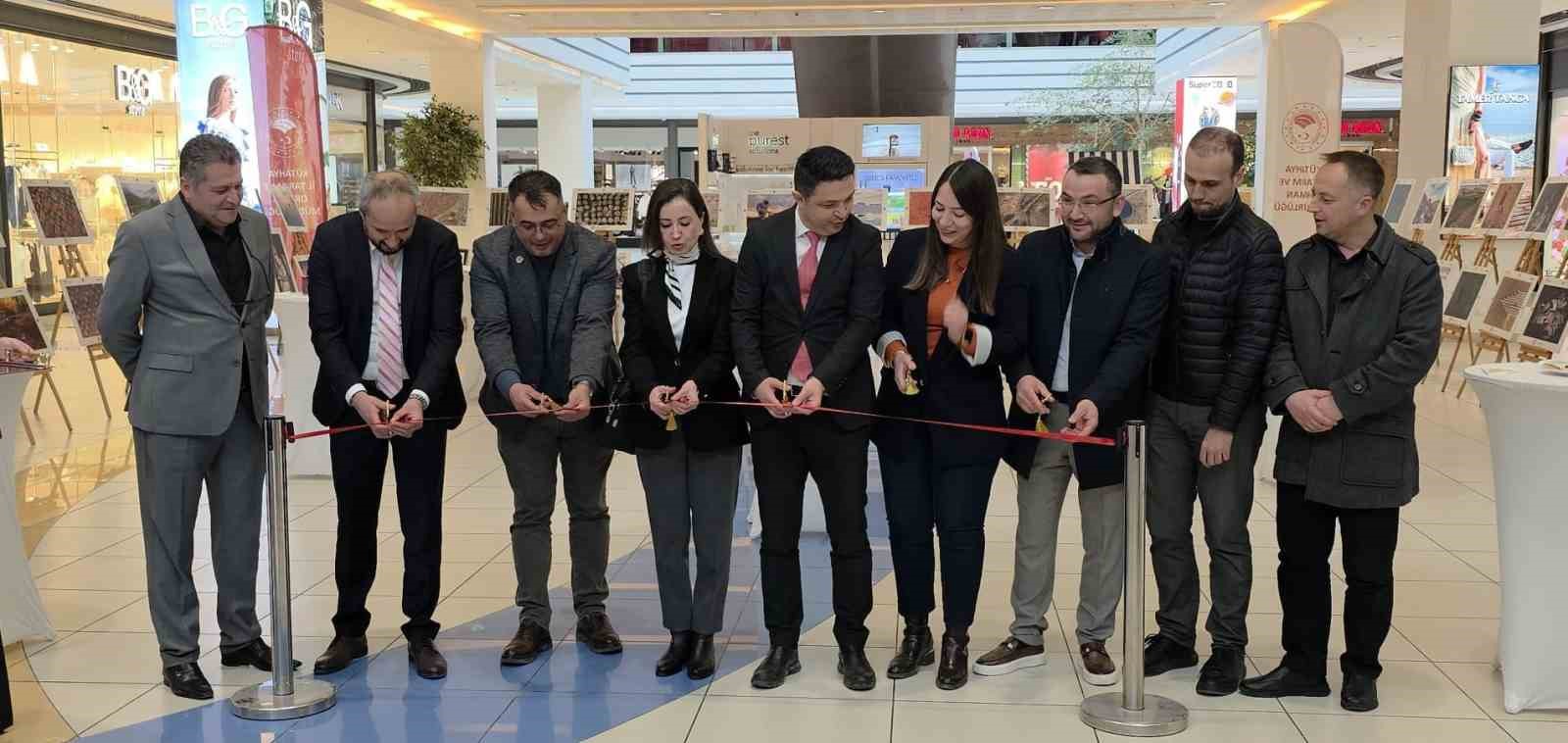 "Uluslararası Tarım, Orman ve İnsan Fotoğraf Sergisi" Kütahya’da açıldı
