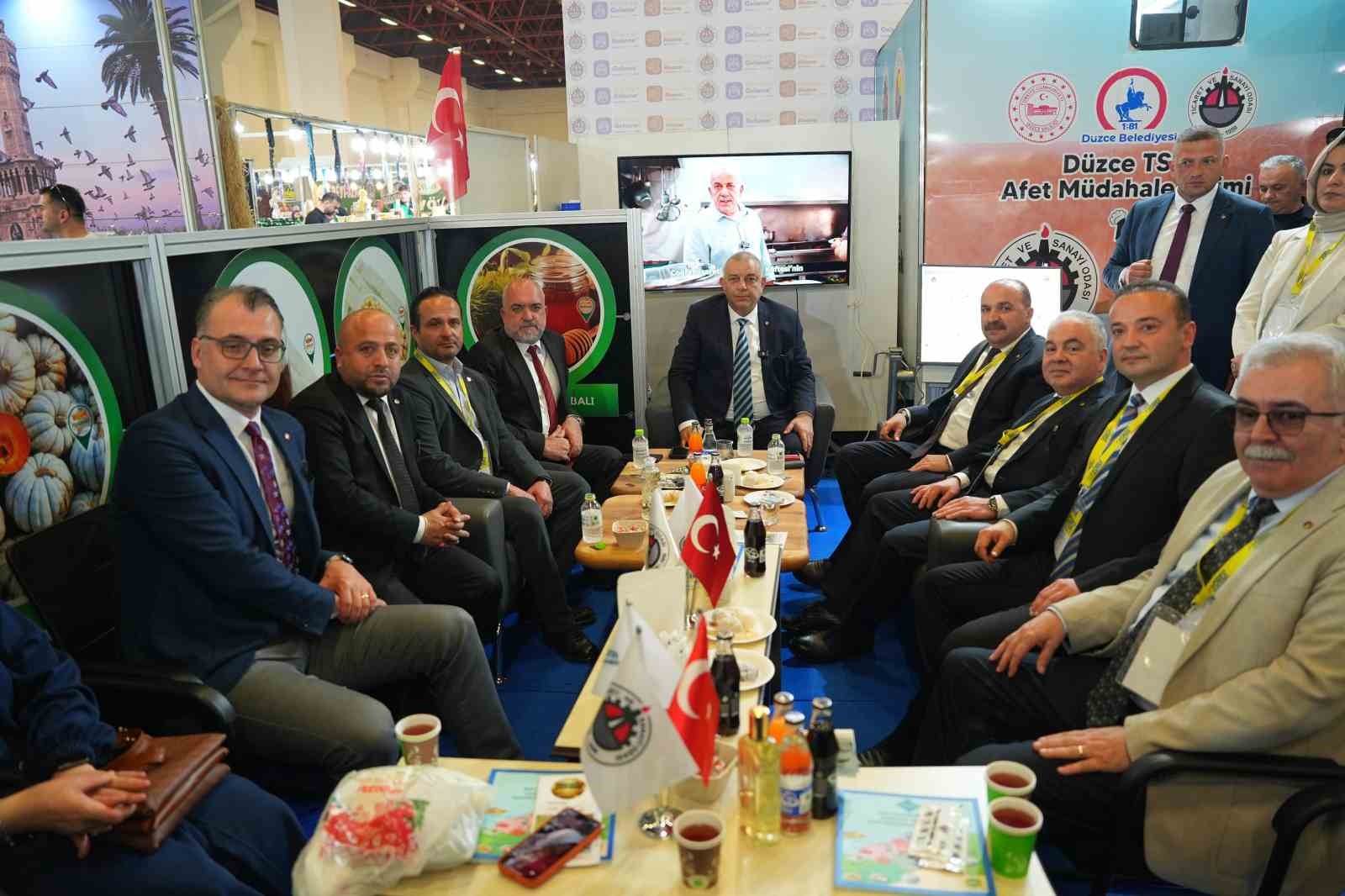 Uluslararası yöresel ürünler fuarında Düzce standına büyük ilgi
