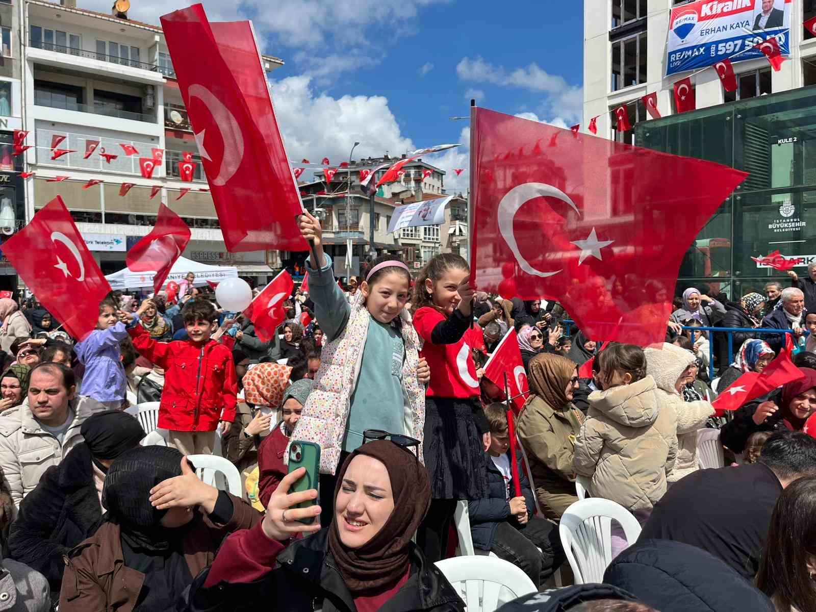 Ümraniye’de 23 Nisan coşkusu yaşandı
