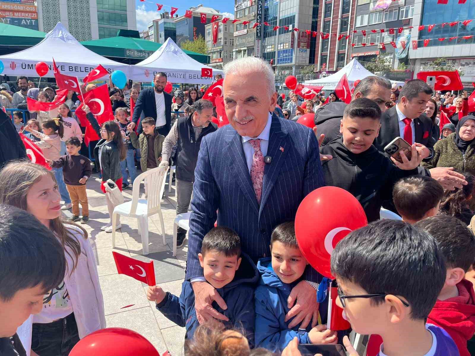 Ümraniye’de 23 Nisan coşkusu yaşandı
