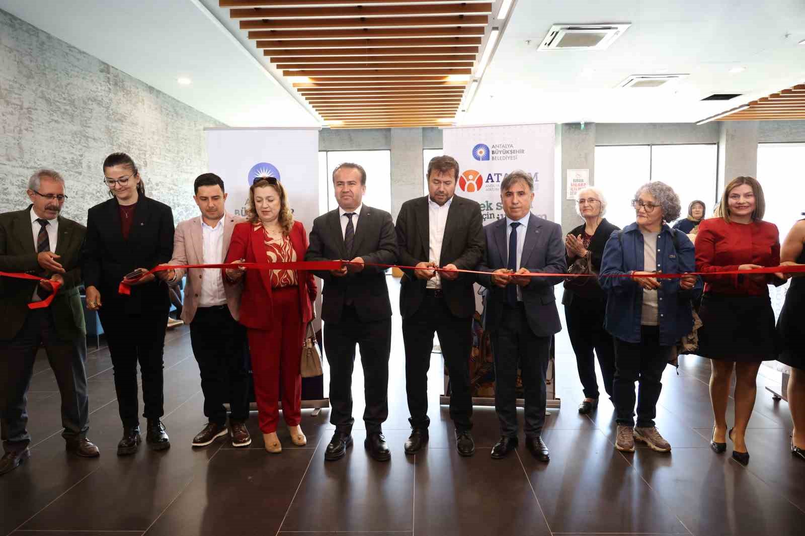 Uncalı ATASEM’den "Yeşil Vatan" temalı yıl sonu sergisi
