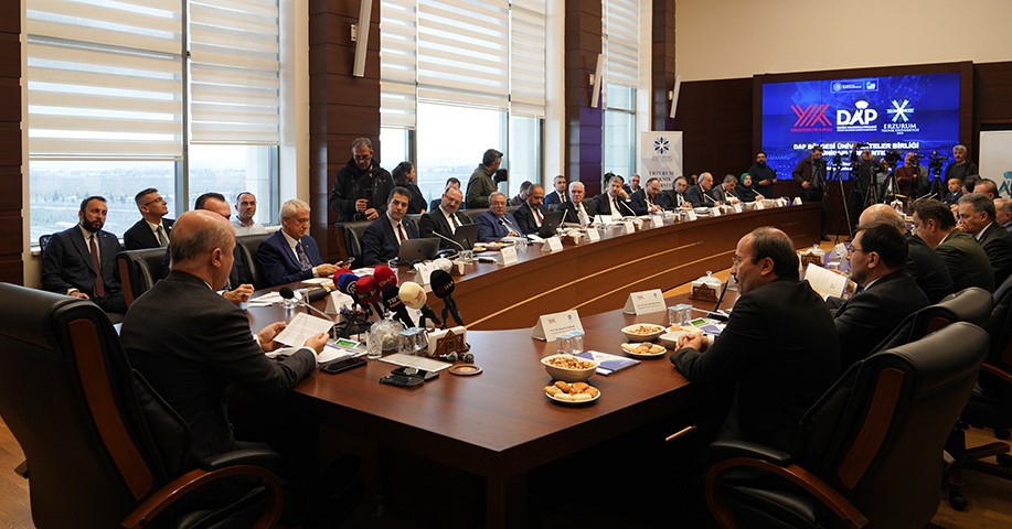 ÜNİDAP 8. dönem toplantsı YÖK Başkanı Özvar Başkanlığında ETÜ’de gerçekleştirildi
