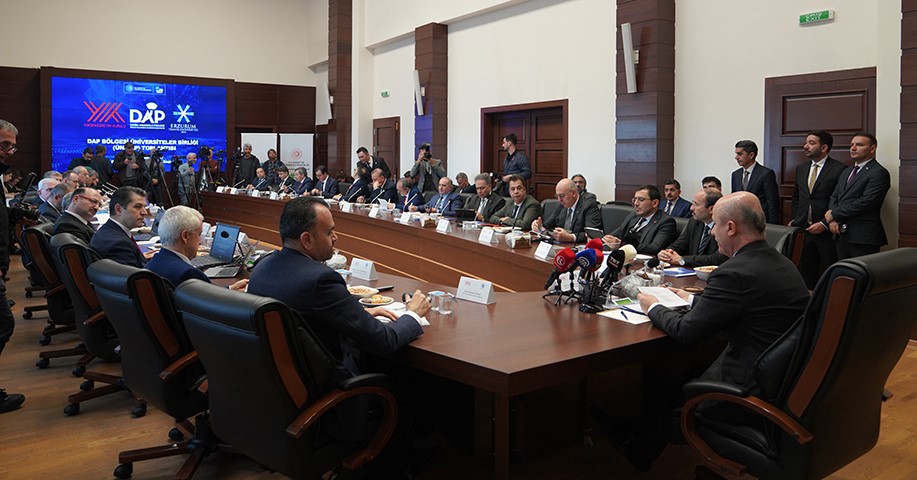 ÜNİDAP 8. dönem toplantsı YÖK Başkanı Özvar Başkanlığında ETÜ’de gerçekleştirildi
