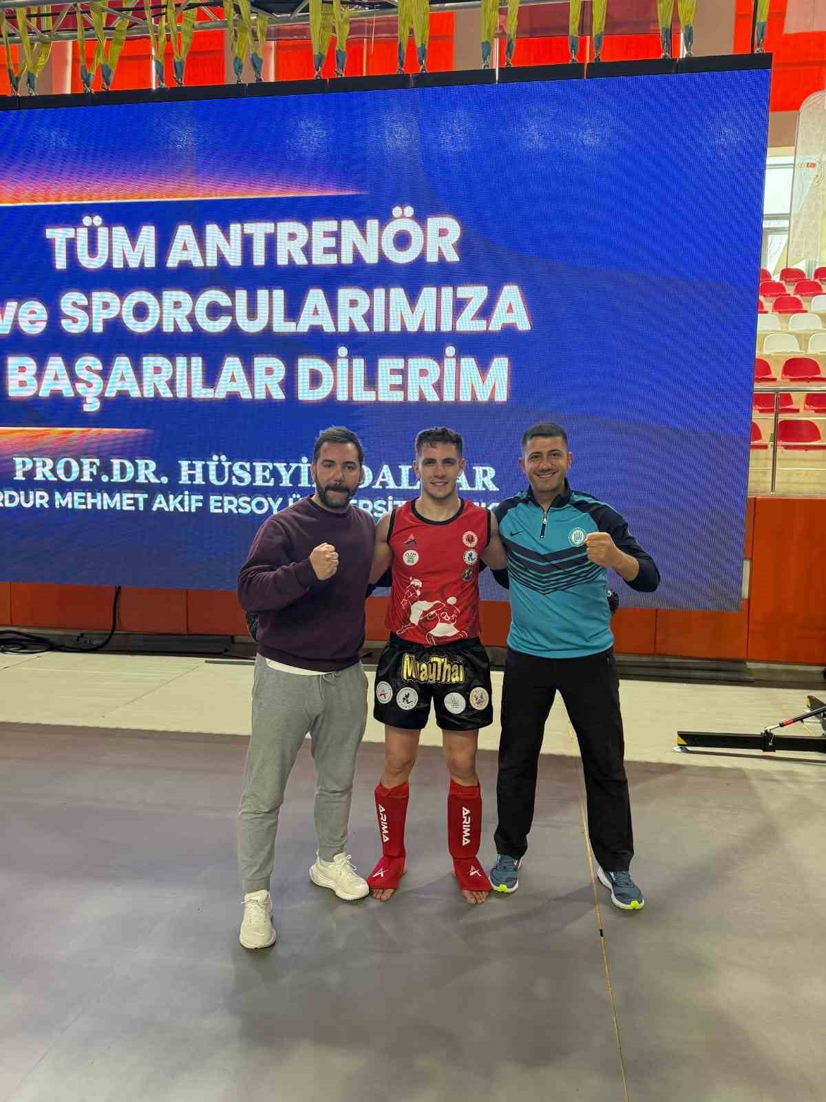 ÜNİLİG Muay Thai Türkiye Şampiyonası’nda BEÜ zirvede
